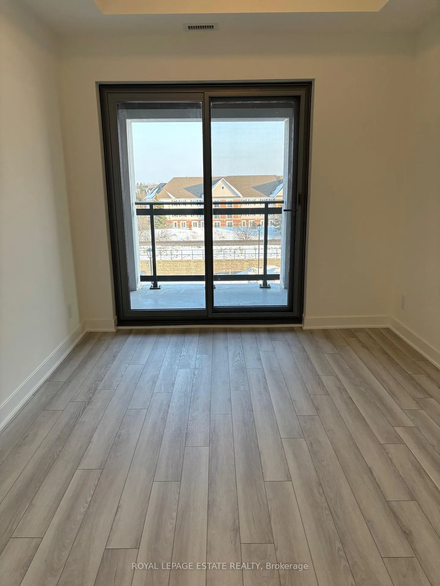 Photo 13 of Unit 404, 51 Clarington Boulevard, Clarington, Bowmanville — HOMEH