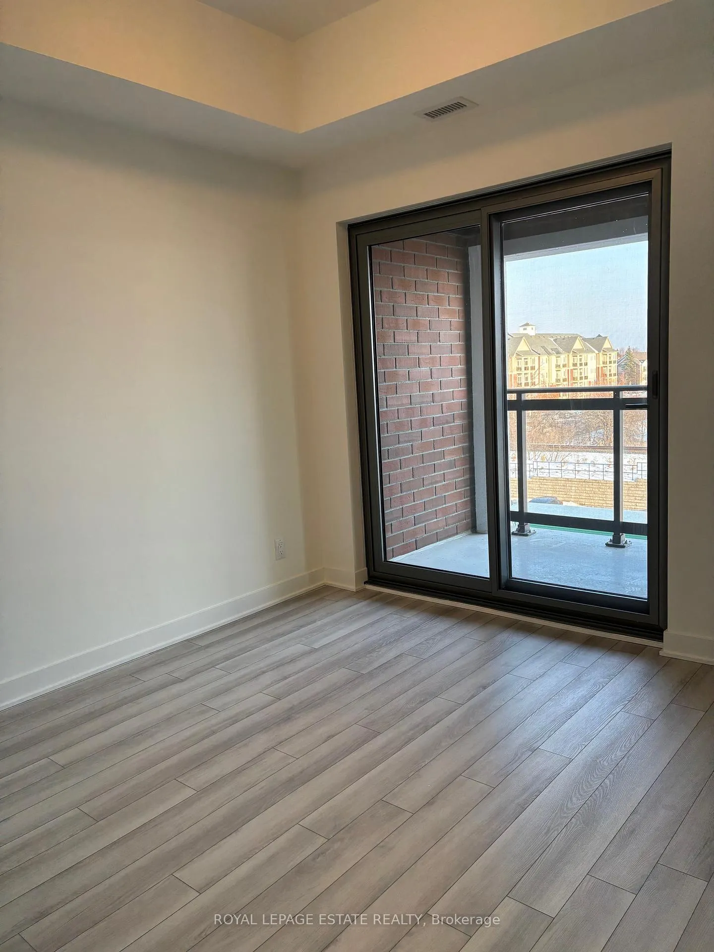 Photo 14 of Unit 404, 51 Clarington Boulevard, Clarington, Bowmanville — HOMEH