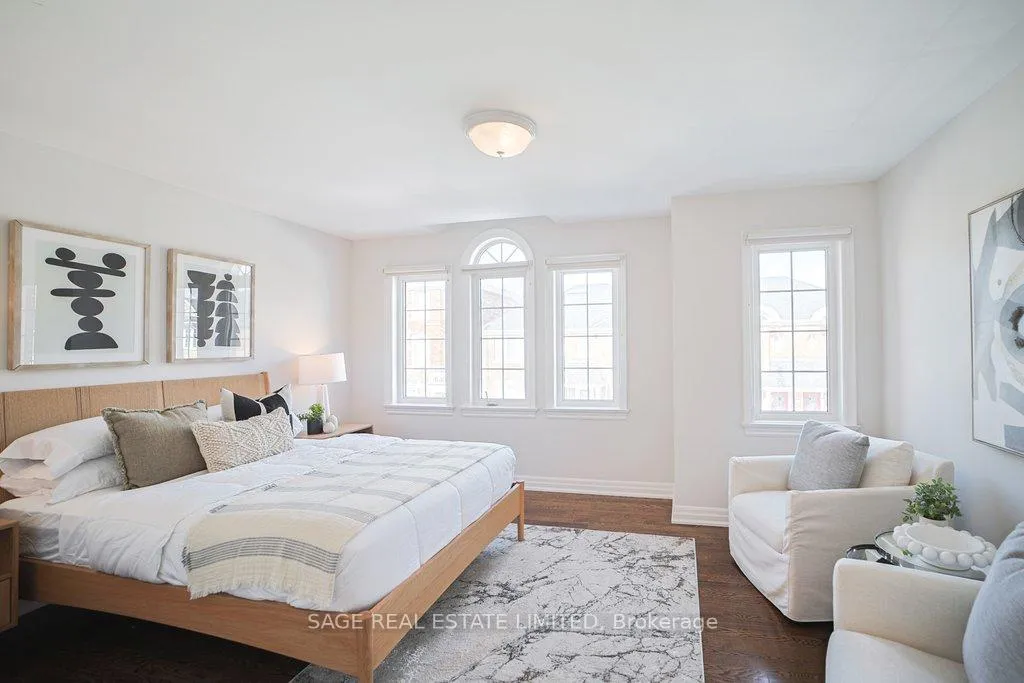 Photo 14 of 19 Estoril Terrace, Toronto, Weston-Pellam Park — HOMEH