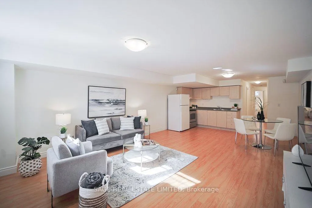 Photo 21 of 19 Estoril Terrace, Toronto, Weston-Pellam Park — HOMEH