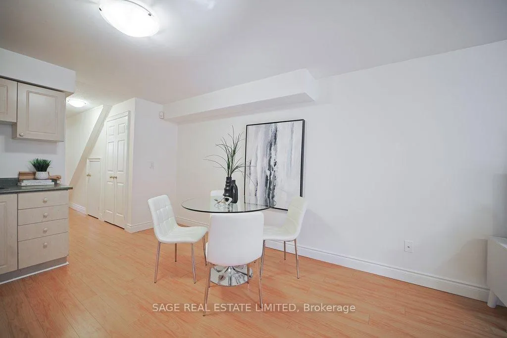 Photo 24 of 19 Estoril Terrace, Toronto, Weston-Pellam Park — HOMEH