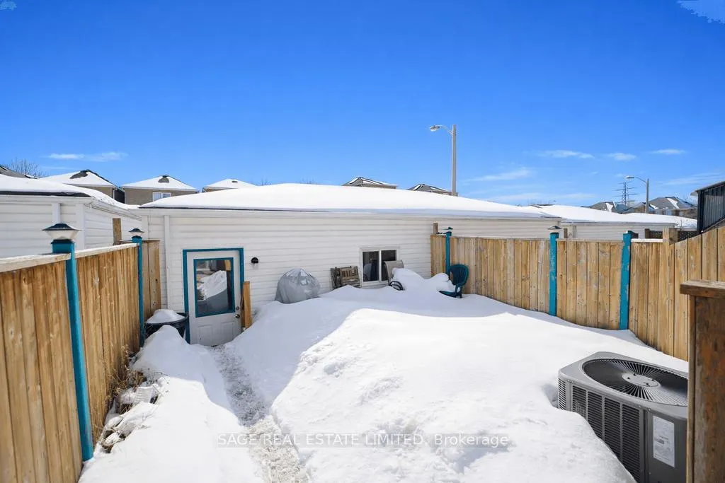 Photo 29 of 19 Estoril Terrace, Toronto, Weston-Pellam Park — HOMEH