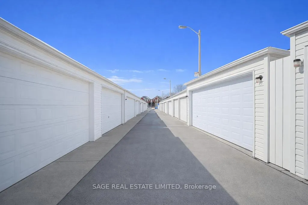 Photo 30 of 19 Estoril Terrace, Toronto, Weston-Pellam Park — HOMEH