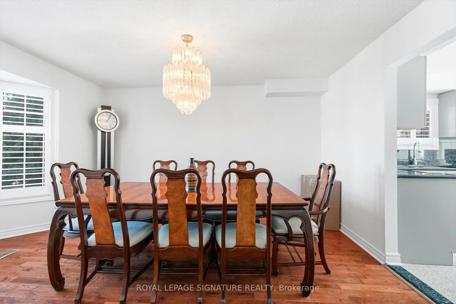 Photo 3 of 81 Parkside Drive, Brampton, Brampton South — HOMEH