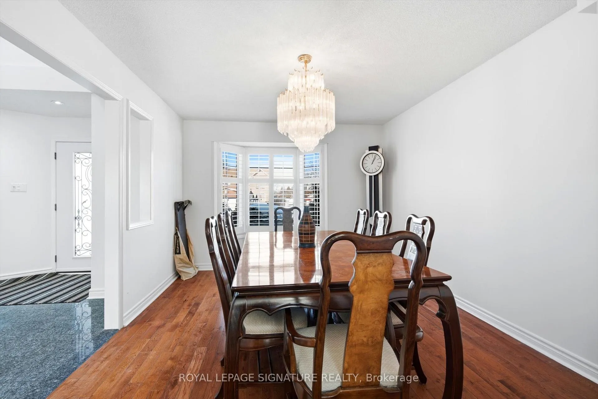 Photo 4 of 81 Parkside Drive, Brampton, Brampton South — HOMEH