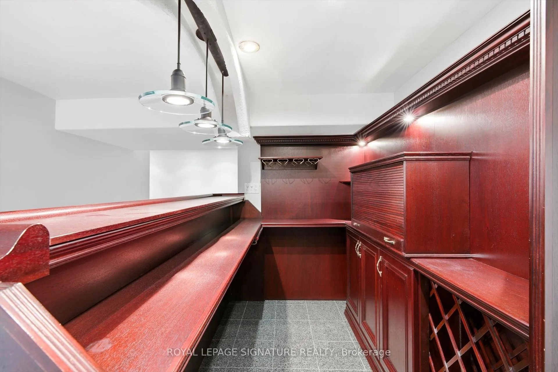 Photo 50 of 81 Parkside Drive, Brampton, Brampton South — HOMEH