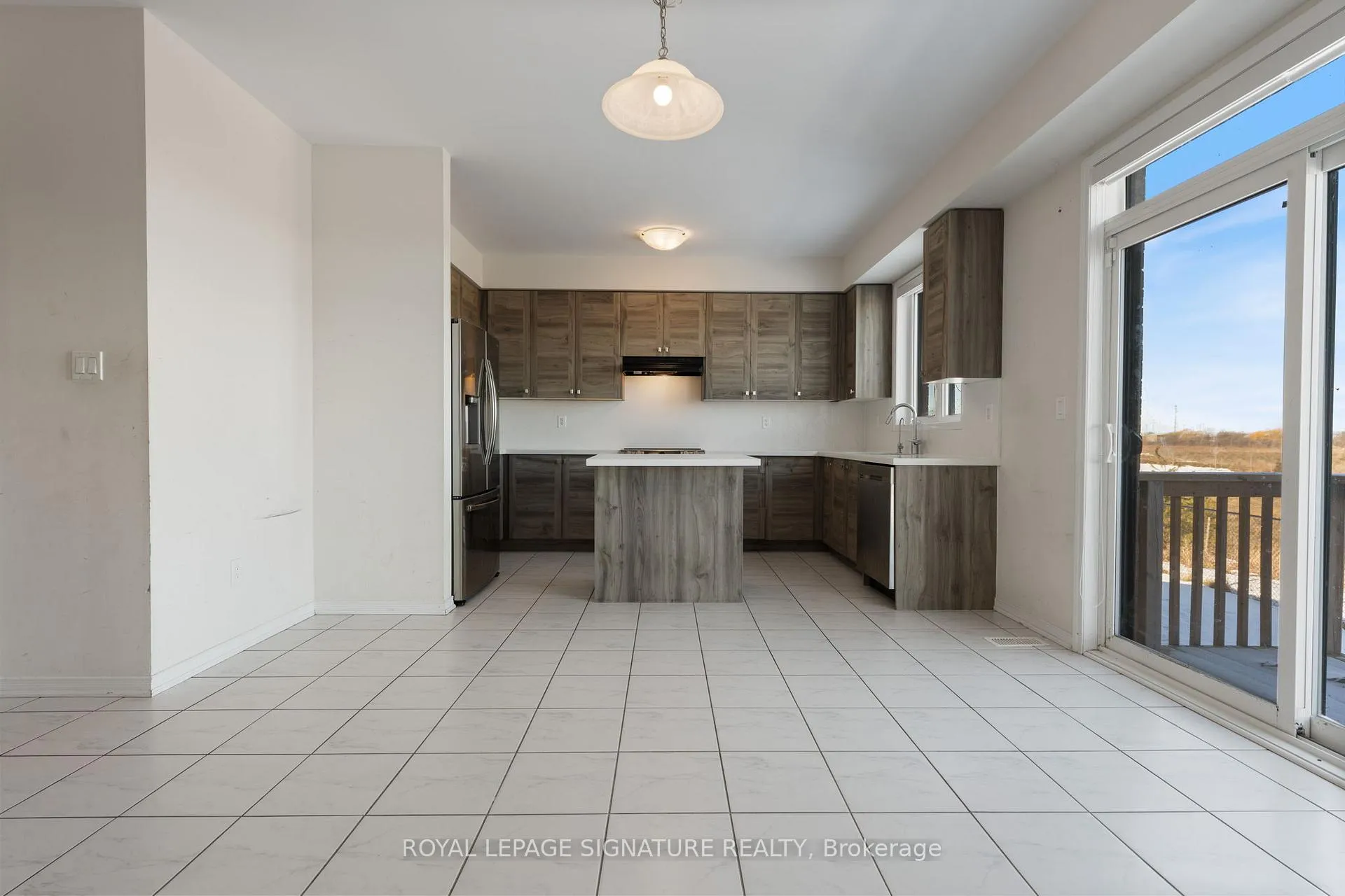Photo 12 of 153 David Street, Haldimand — HOMEH