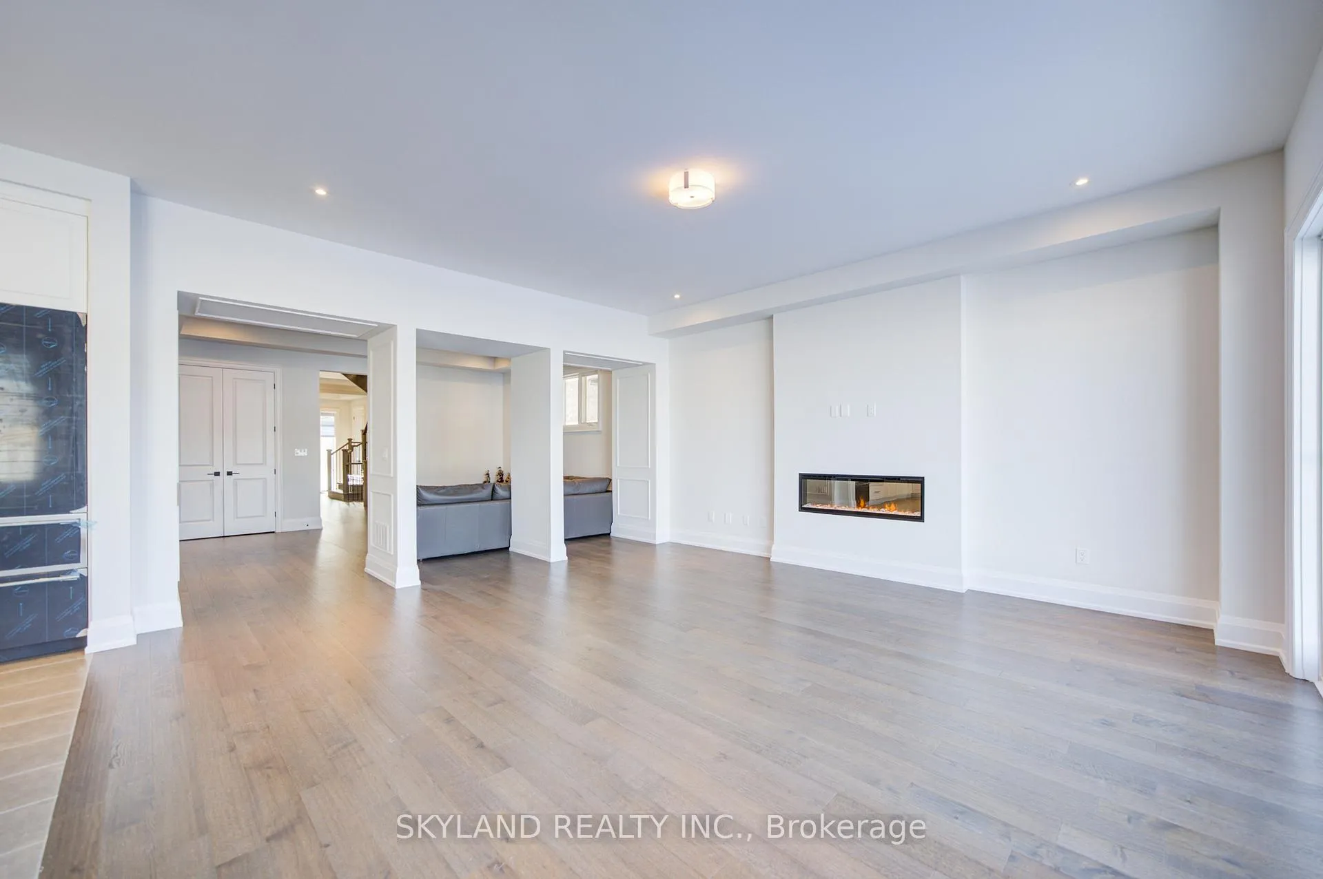 Photo 8 of 45 Balance Crescent, Markham, Cachet — HOMEH