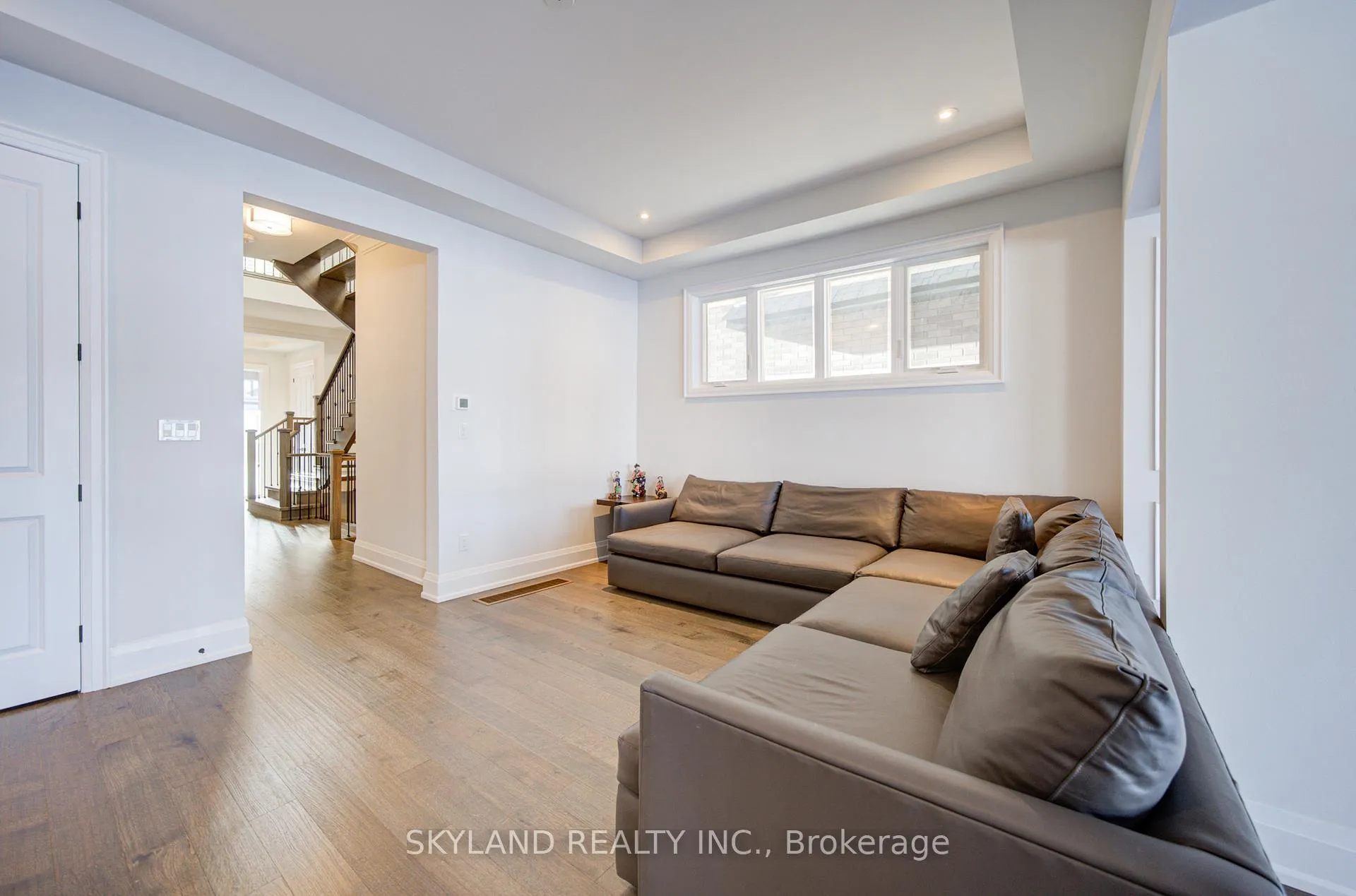 Photo 10 of 45 Balance Crescent, Markham, Cachet — HOMEH