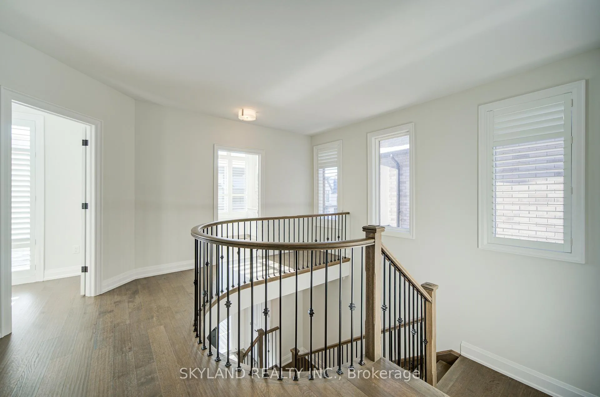 Photo 20 of 45 Balance Crescent, Markham, Cachet — HOMEH