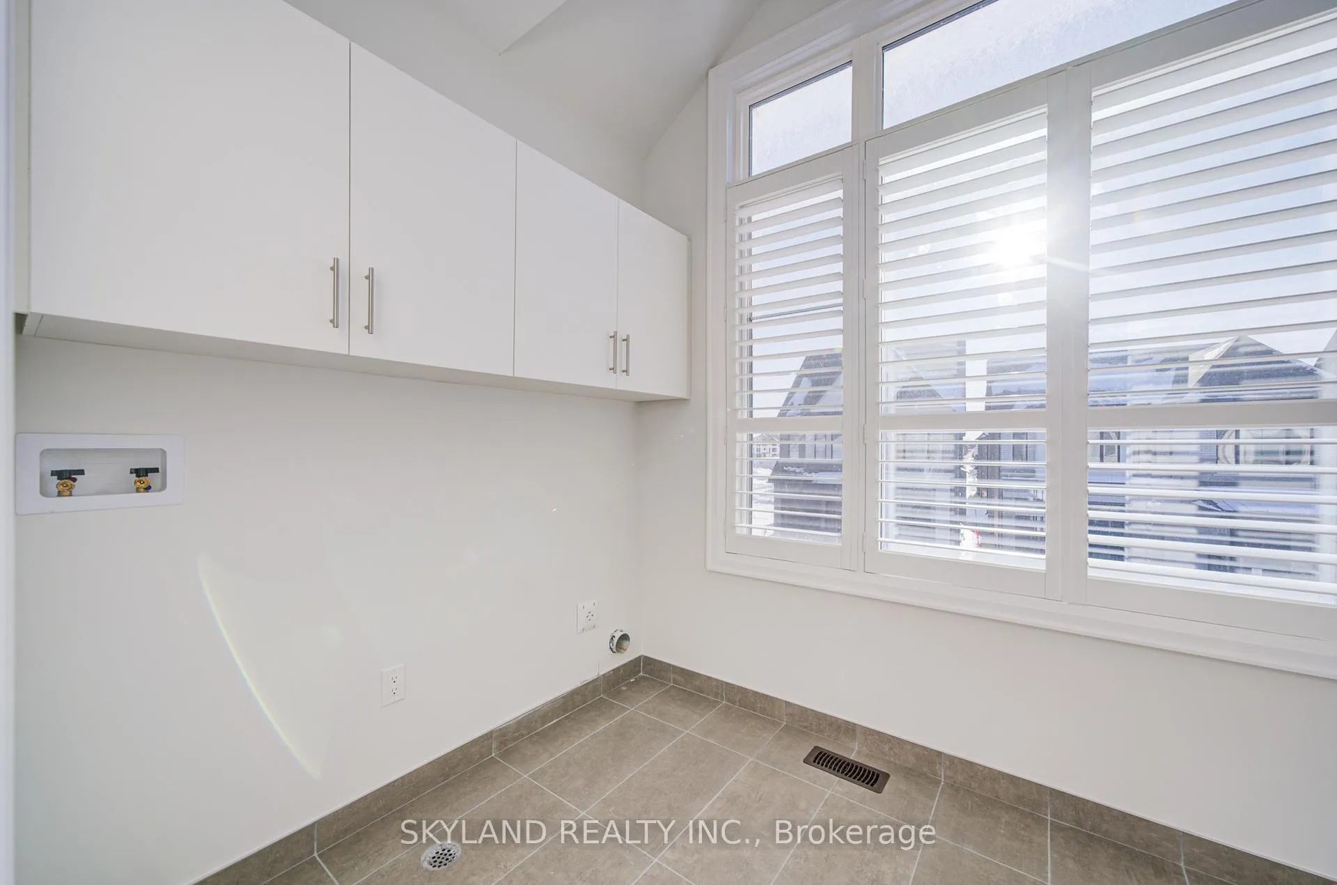 Photo 21 of 45 Balance Crescent, Markham, Cachet — HOMEH