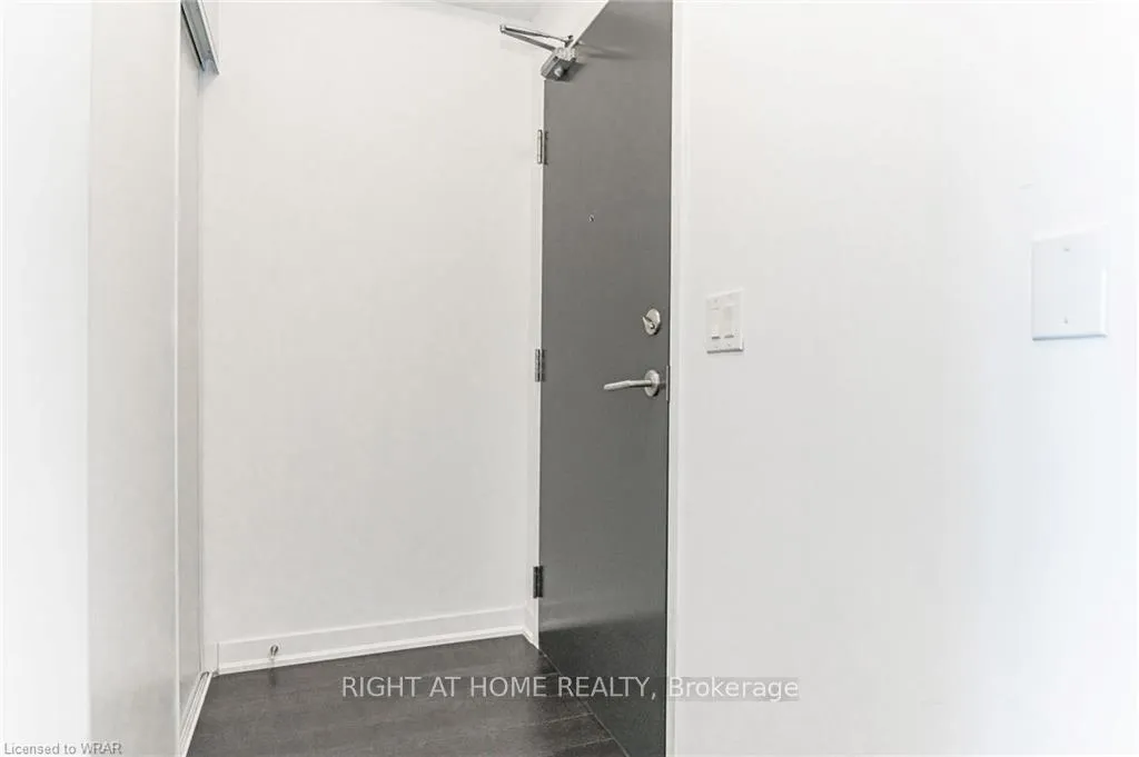 Photo 6 of Unit 1401, 85 Duke Street West, Kitchener — HOMEH