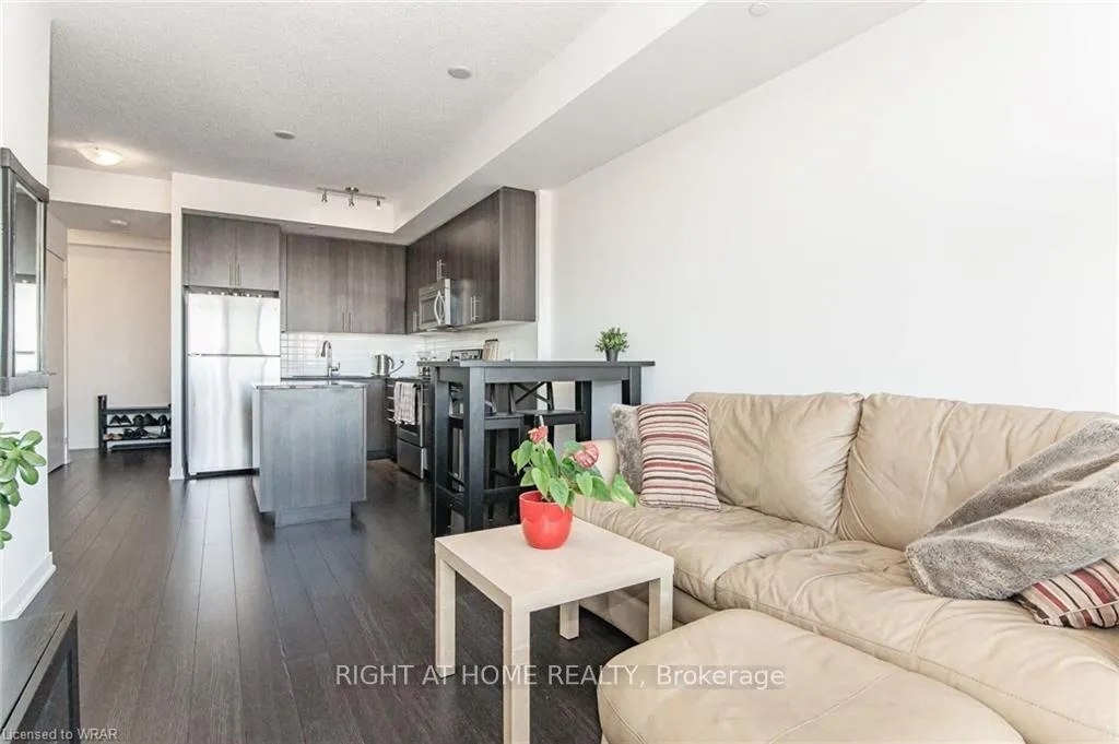 Photo 8 of Unit 1401, 85 Duke Street West, Kitchener — HOMEH