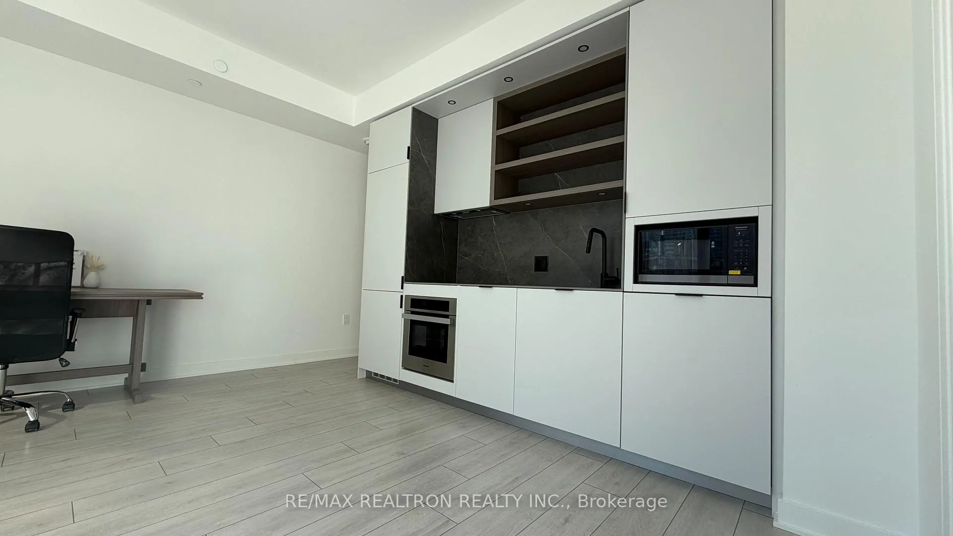 Photo 9 of Unit 803, 55 Charles Street E, Toronto, Church-Yonge Corridor — HOMEH