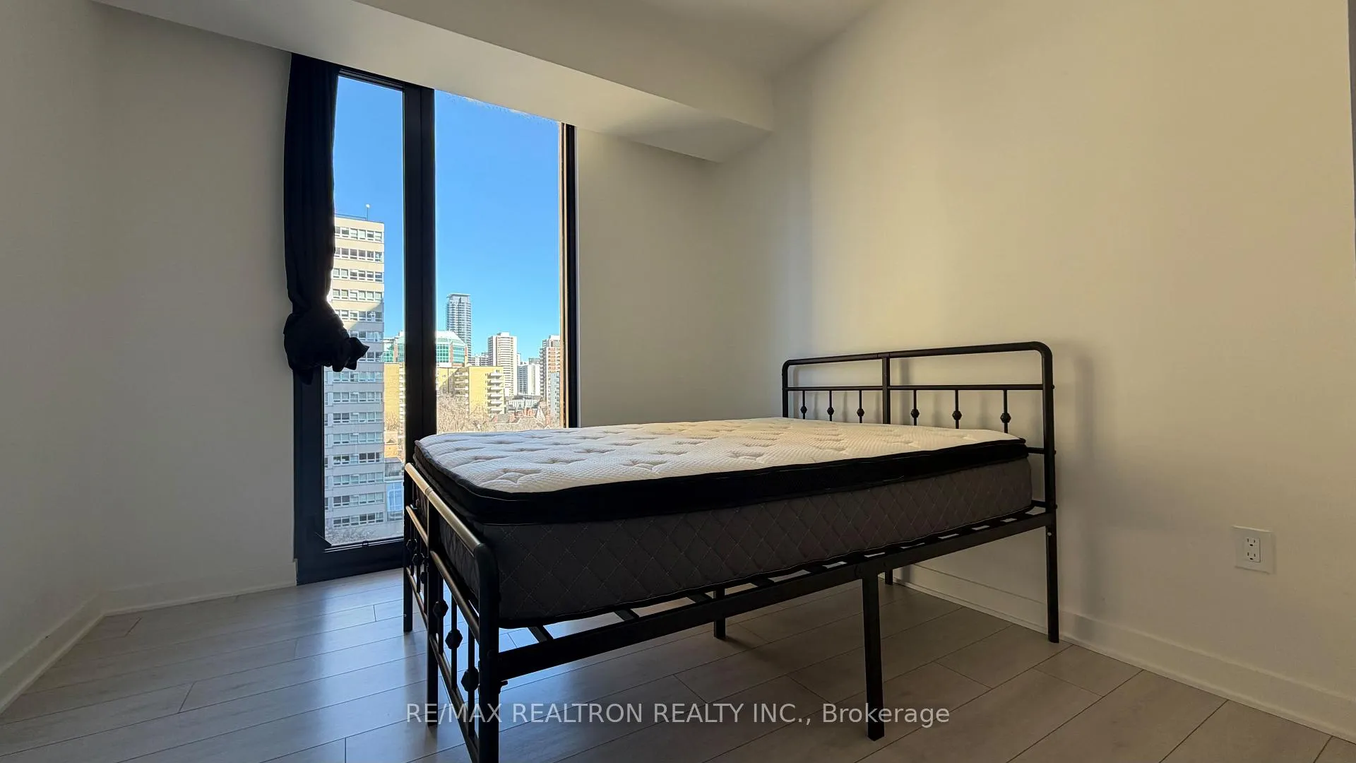 Photo 15 of Unit 803, 55 Charles Street E, Toronto, Church-Yonge Corridor — HOMEH