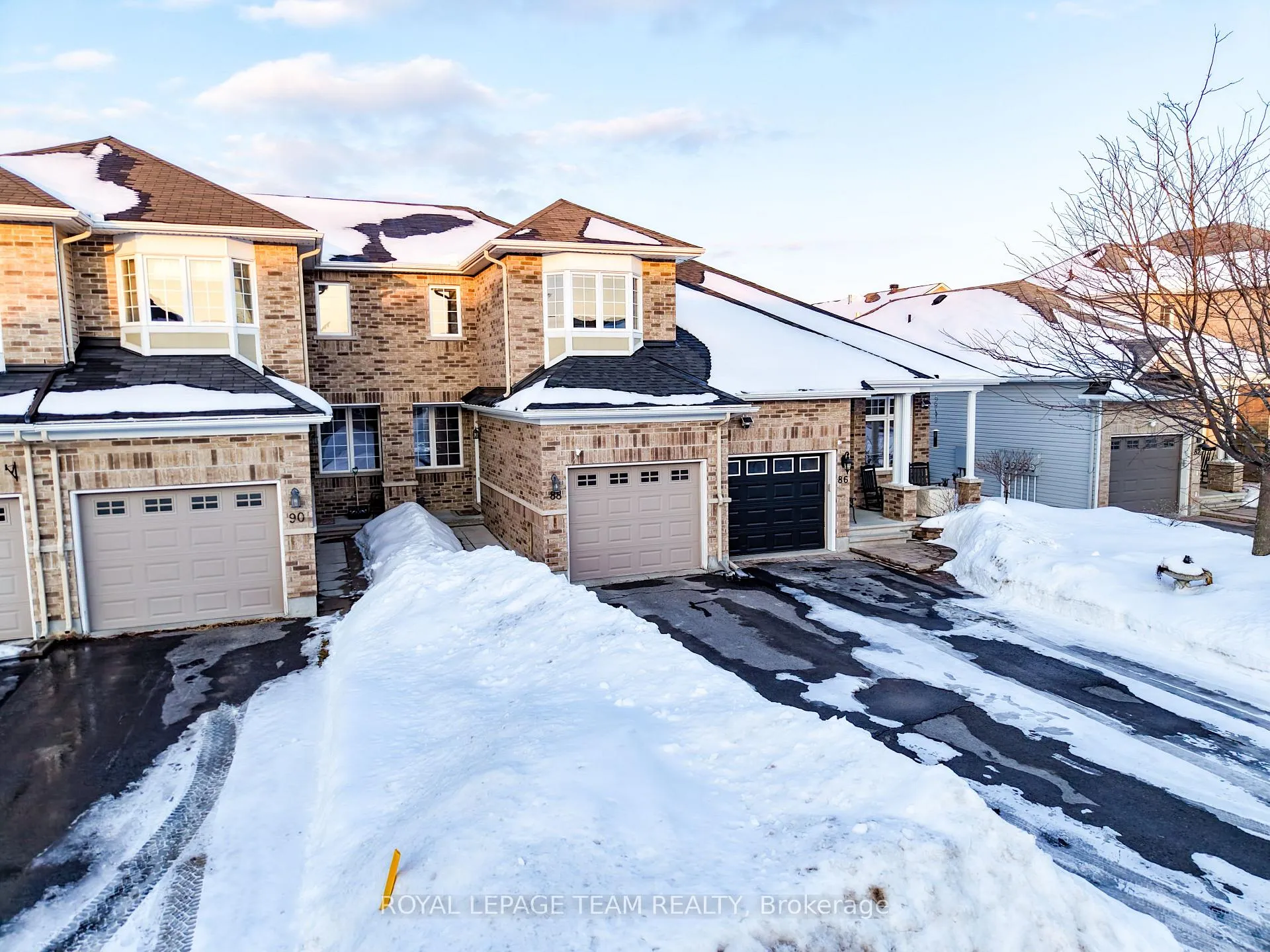 Photo 2 of 88 Desmond Trudeau Drive, Arnprior — HOMEH