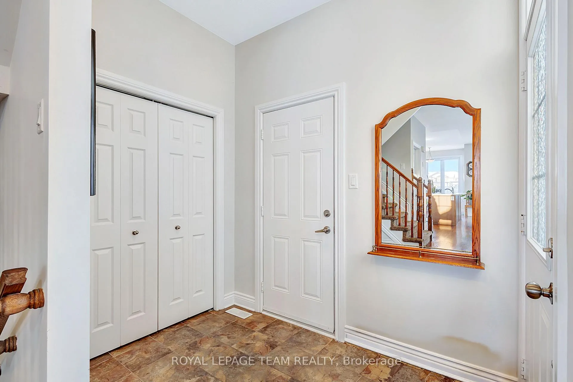 Photo 4 of 88 Desmond Trudeau Drive, Arnprior — HOMEH