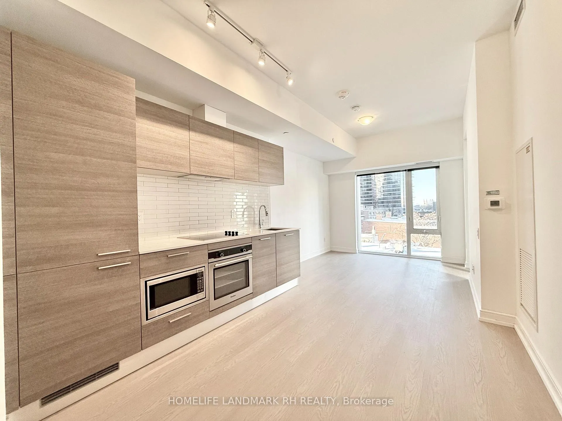 Photo 2 of Unit 511, 3 Gloucester Street, Toronto, Church-Yonge Corridor — HOMEH