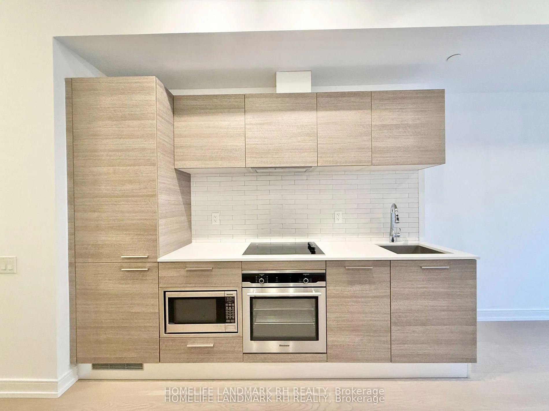 Photo 3 of Unit 511, 3 Gloucester Street, Toronto, Church-Yonge Corridor — HOMEH