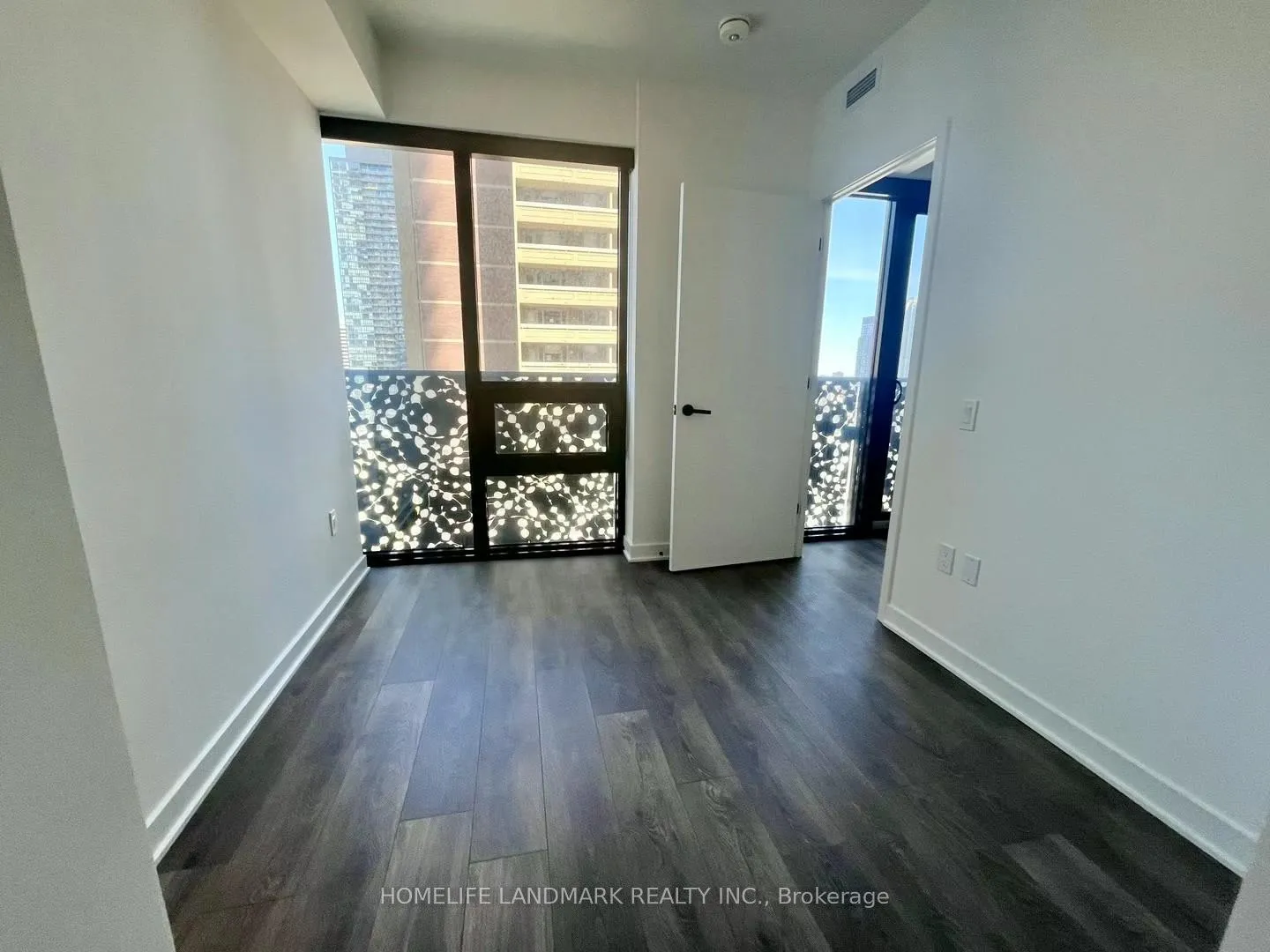 Photo 6 of Unit 1513, 55 Charles Street E, Toronto, Church-Yonge Corridor — HOMEH