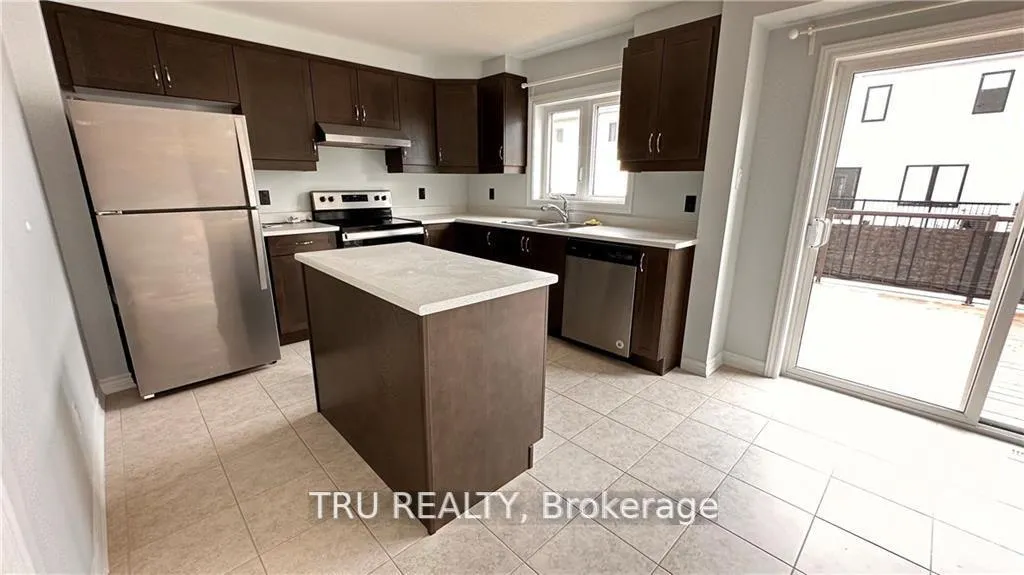 Photo 3 of 1694 Maple Grove Road, Ottawa, Stittsville (North) — HOMEH