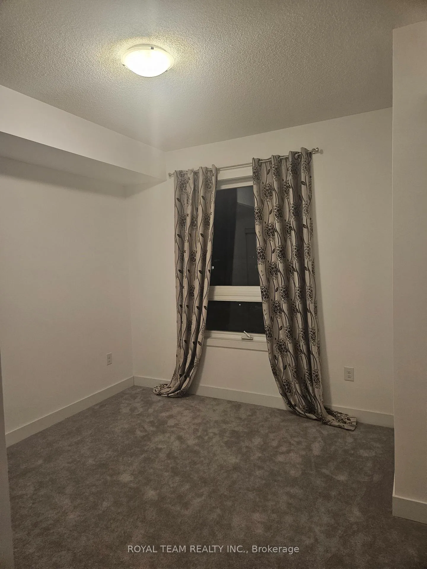 Photo 12 of Unit 405, 6 Spice Way, Barrie, Rural Barrie Southeast — HOMEH