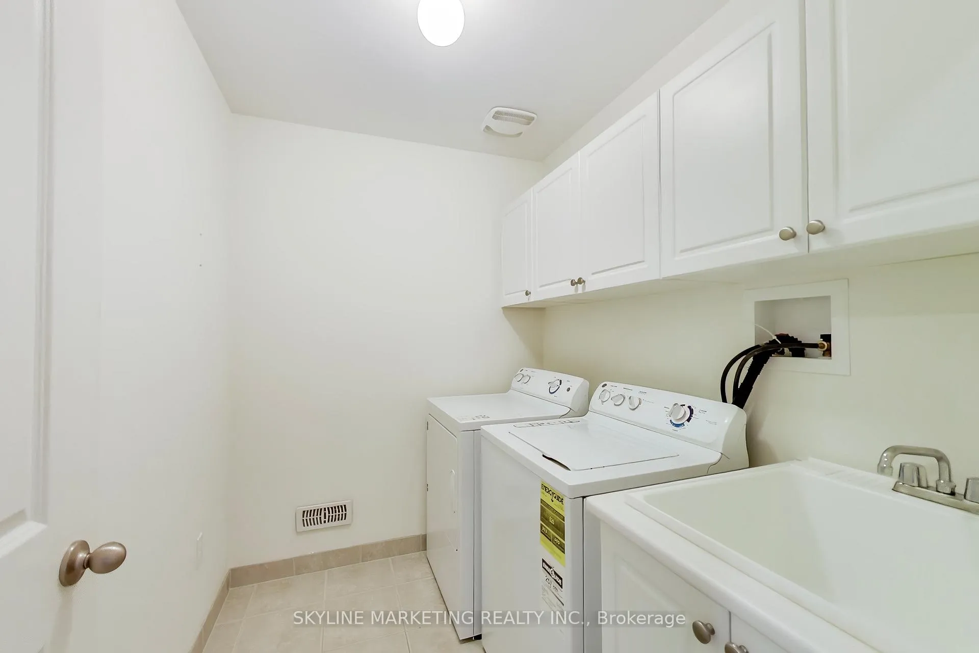 Photo 14 of 17 Fox Grape Road, Thorold, Confederation Heights — HOMEH