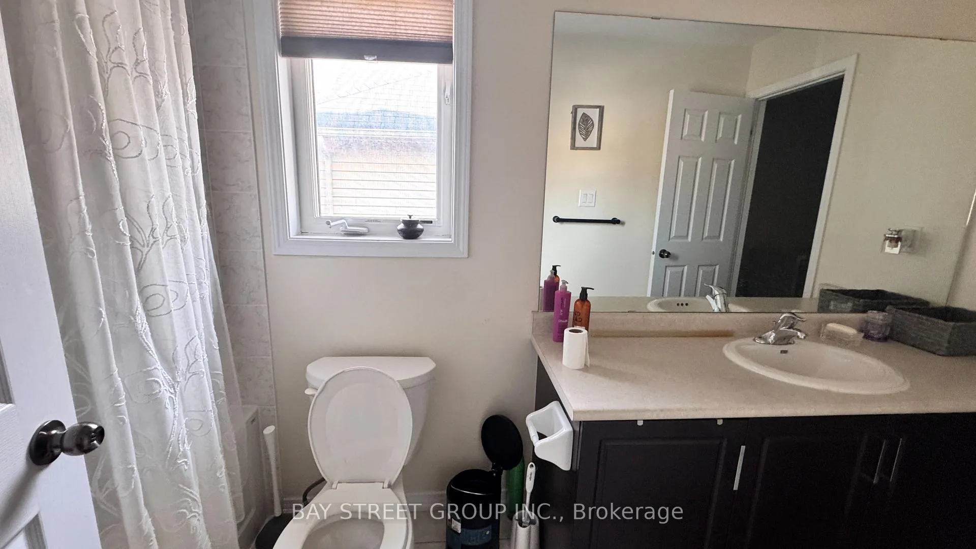 Photo 2 of Unit 2, 8859 Dogwood Crescent, Niagara Falls, Brown — HOMEH