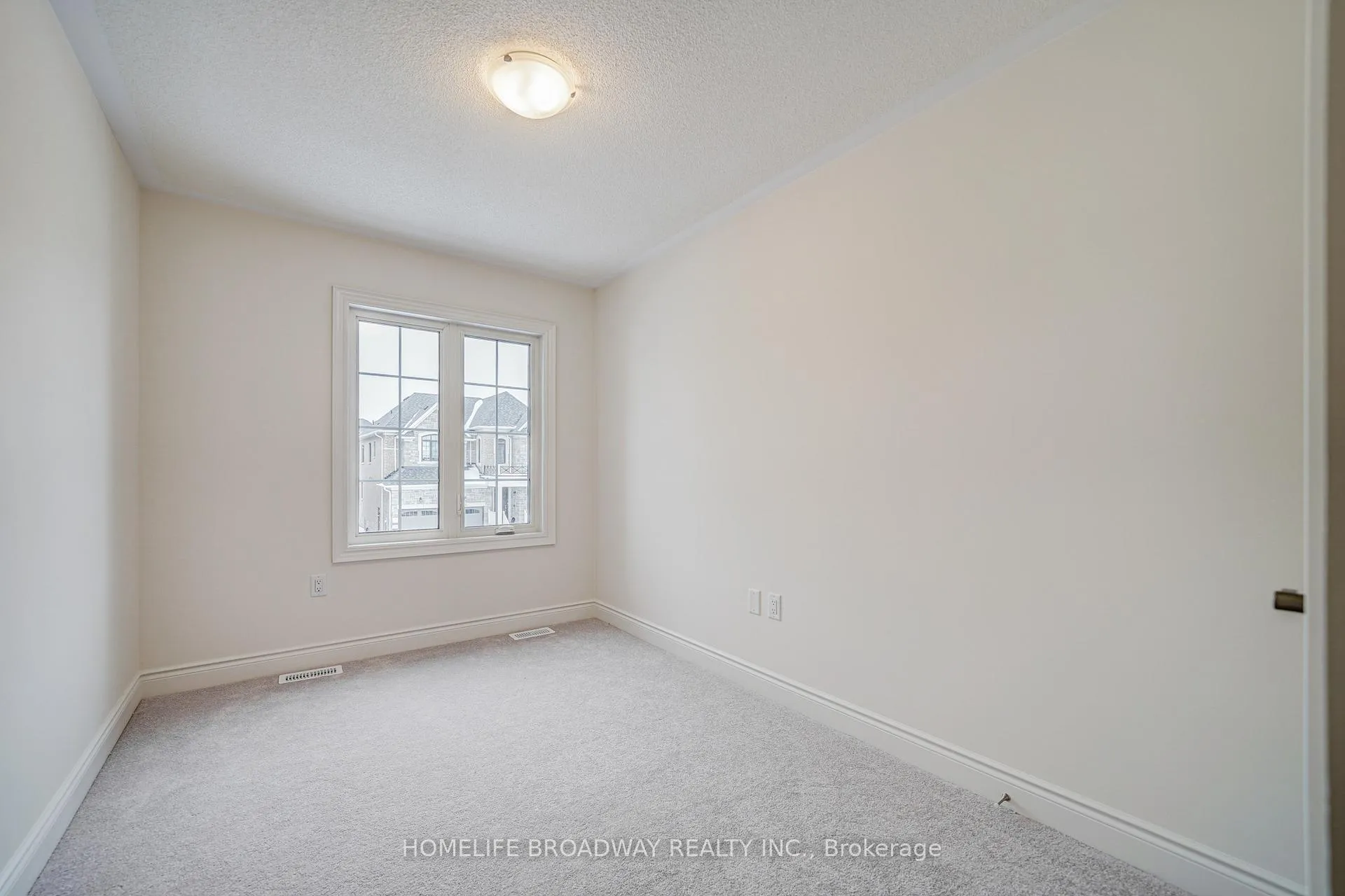 Photo 21 of 30 Tremoy Road, East Gwillimbury, Holland Landing — HOMEH