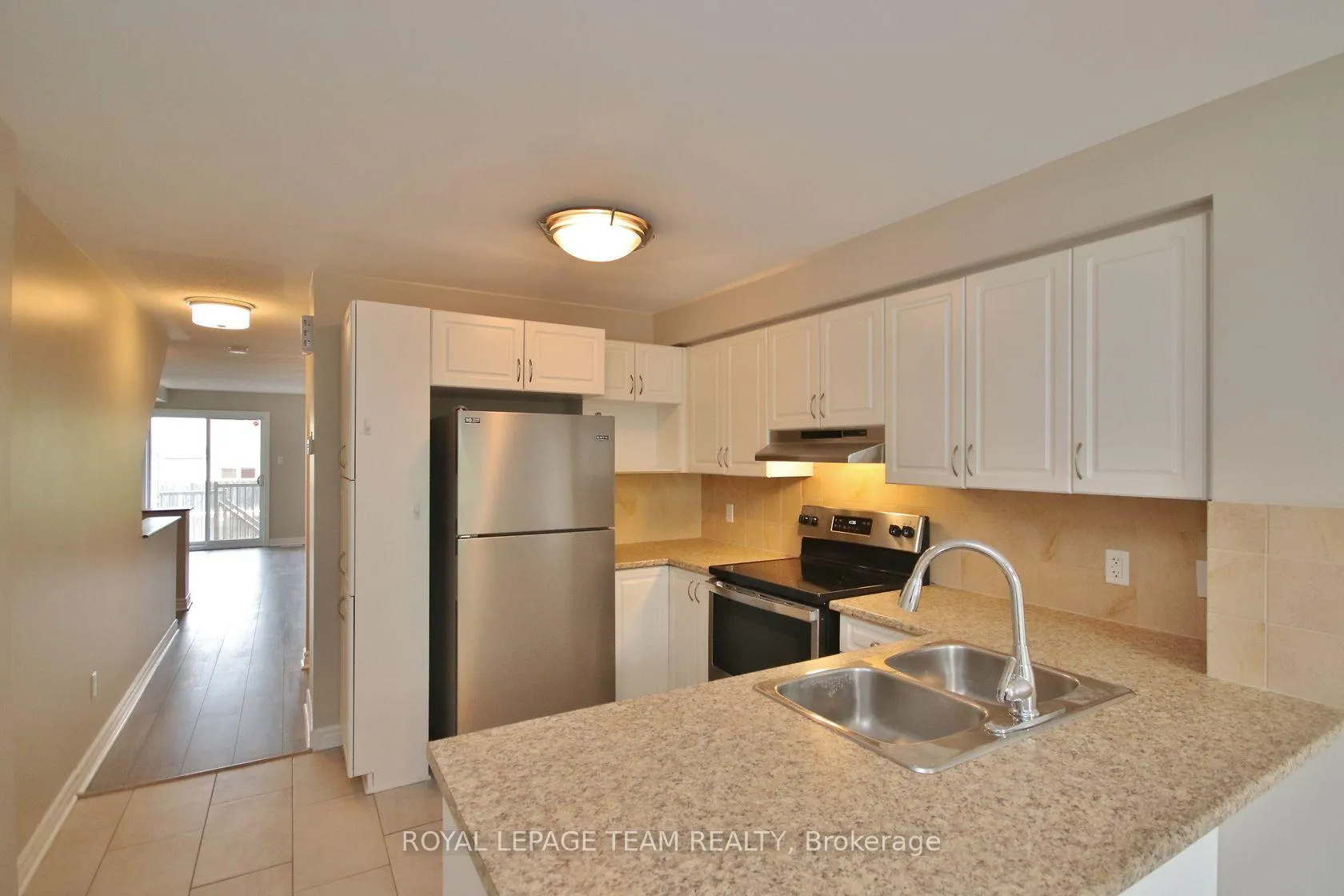 Photo 5 of 583A Chapman Mills Drive, Ottawa, Barrhaven - Strandherd — HOMEH
