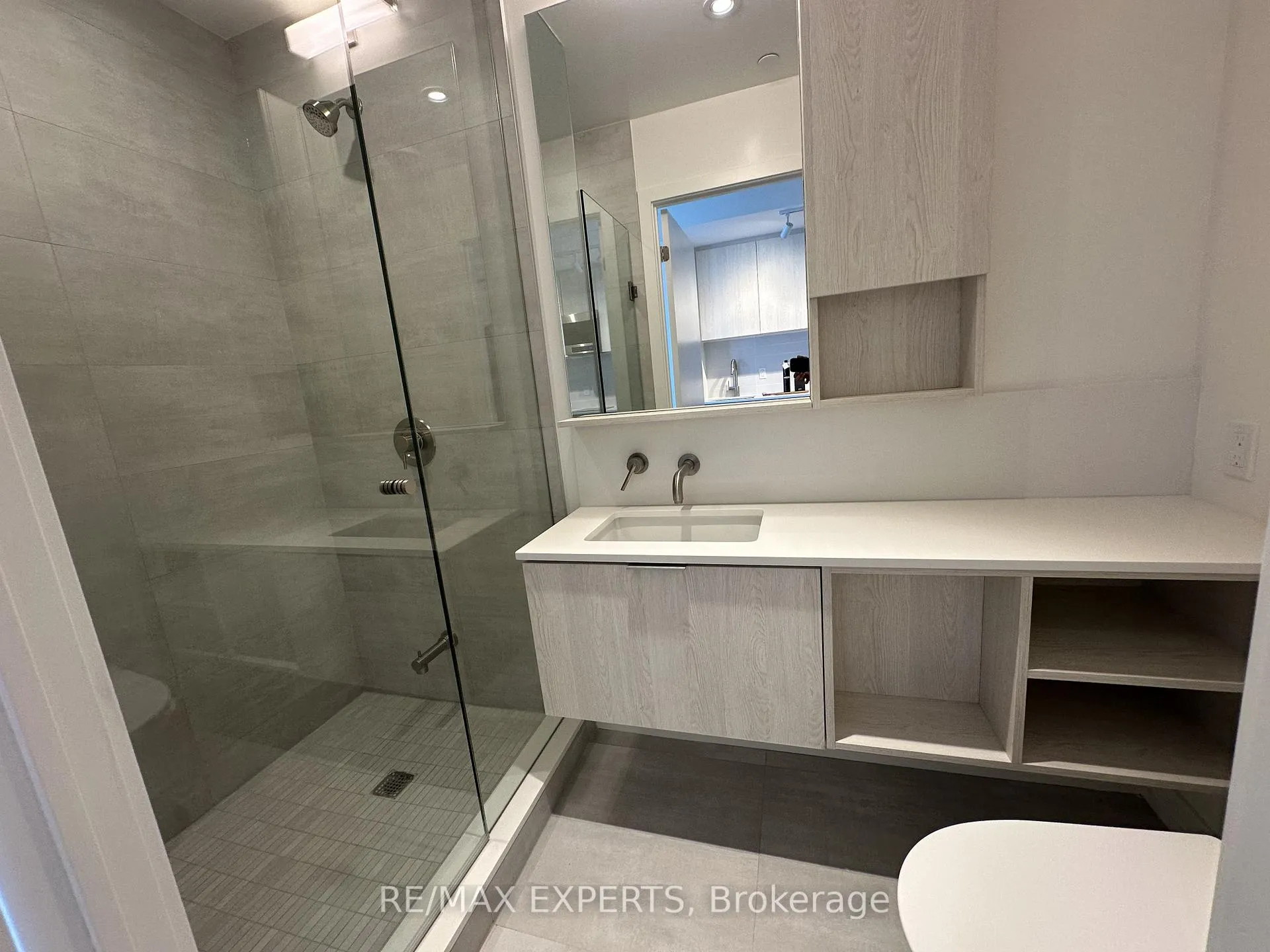 Photo 10 of 120 Broadway Avenue, Toronto, Mount Pleasant West — HOMEH