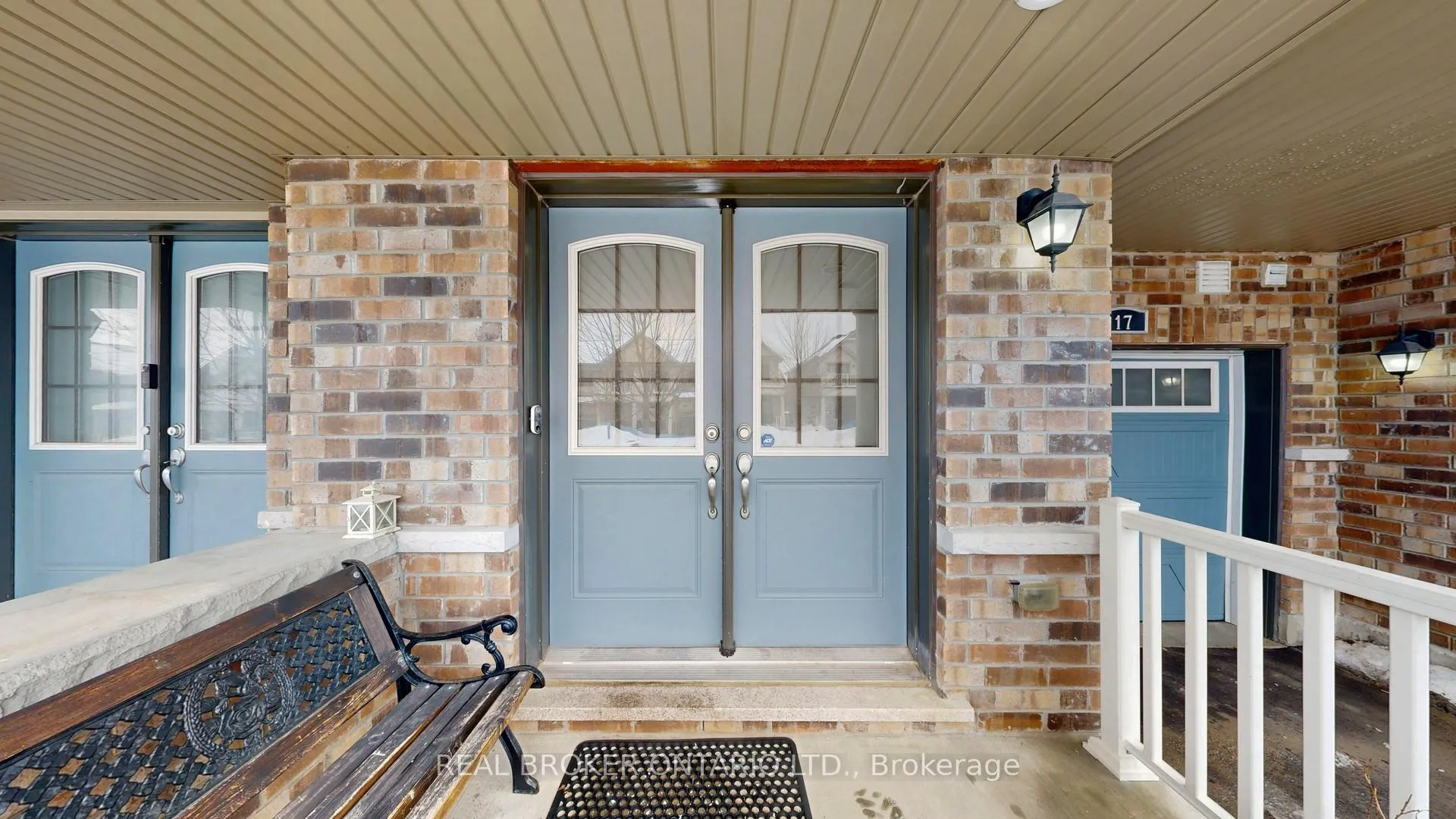Photo 2 of 17 Blackpool Lane, East Gwillimbury, Queensville — HOMEH