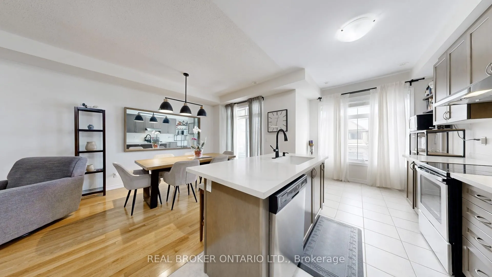 Photo 8 of 17 Blackpool Lane, East Gwillimbury, Queensville — HOMEH