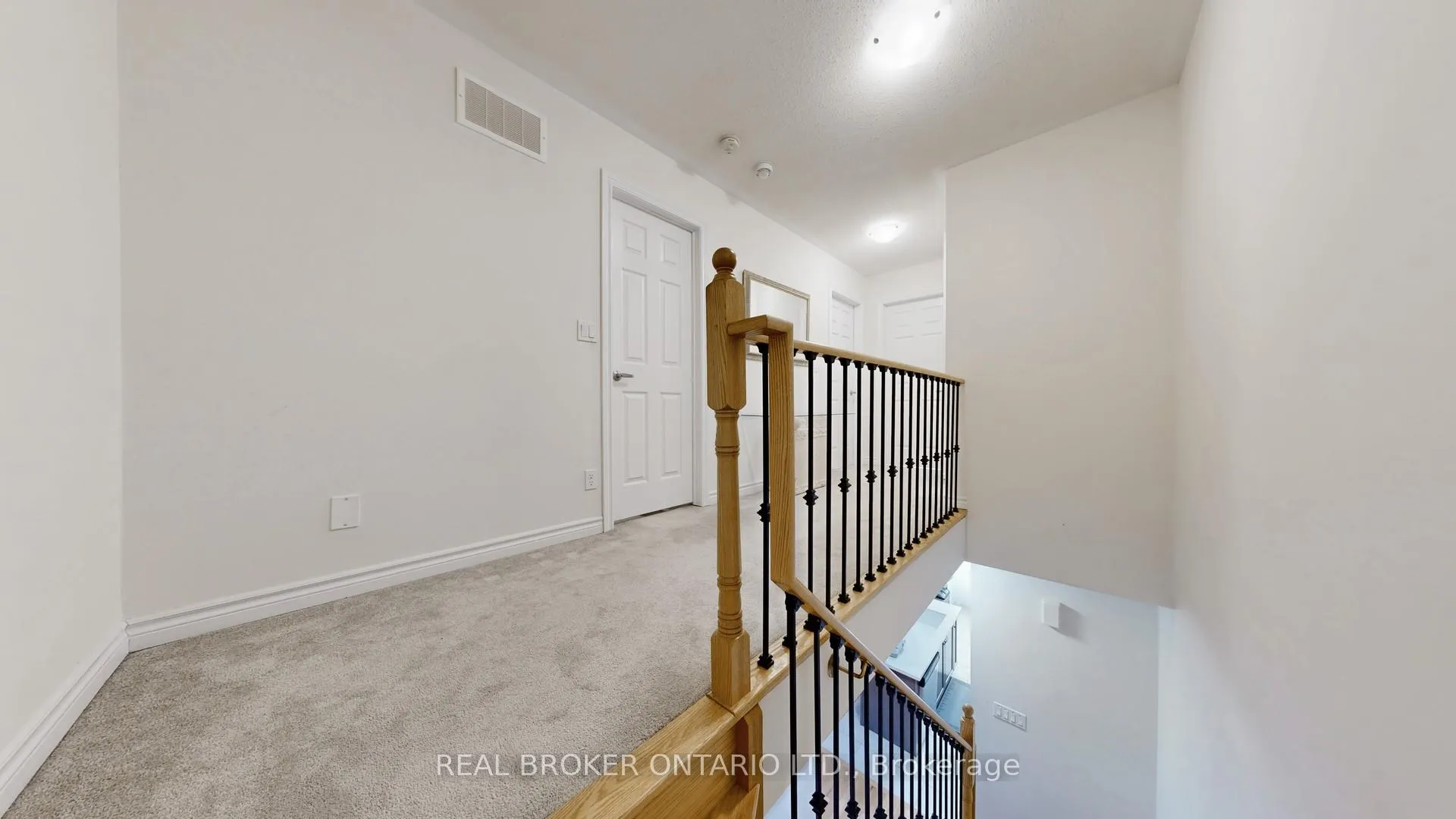 Photo 10 of 17 Blackpool Lane, East Gwillimbury, Queensville — HOMEH