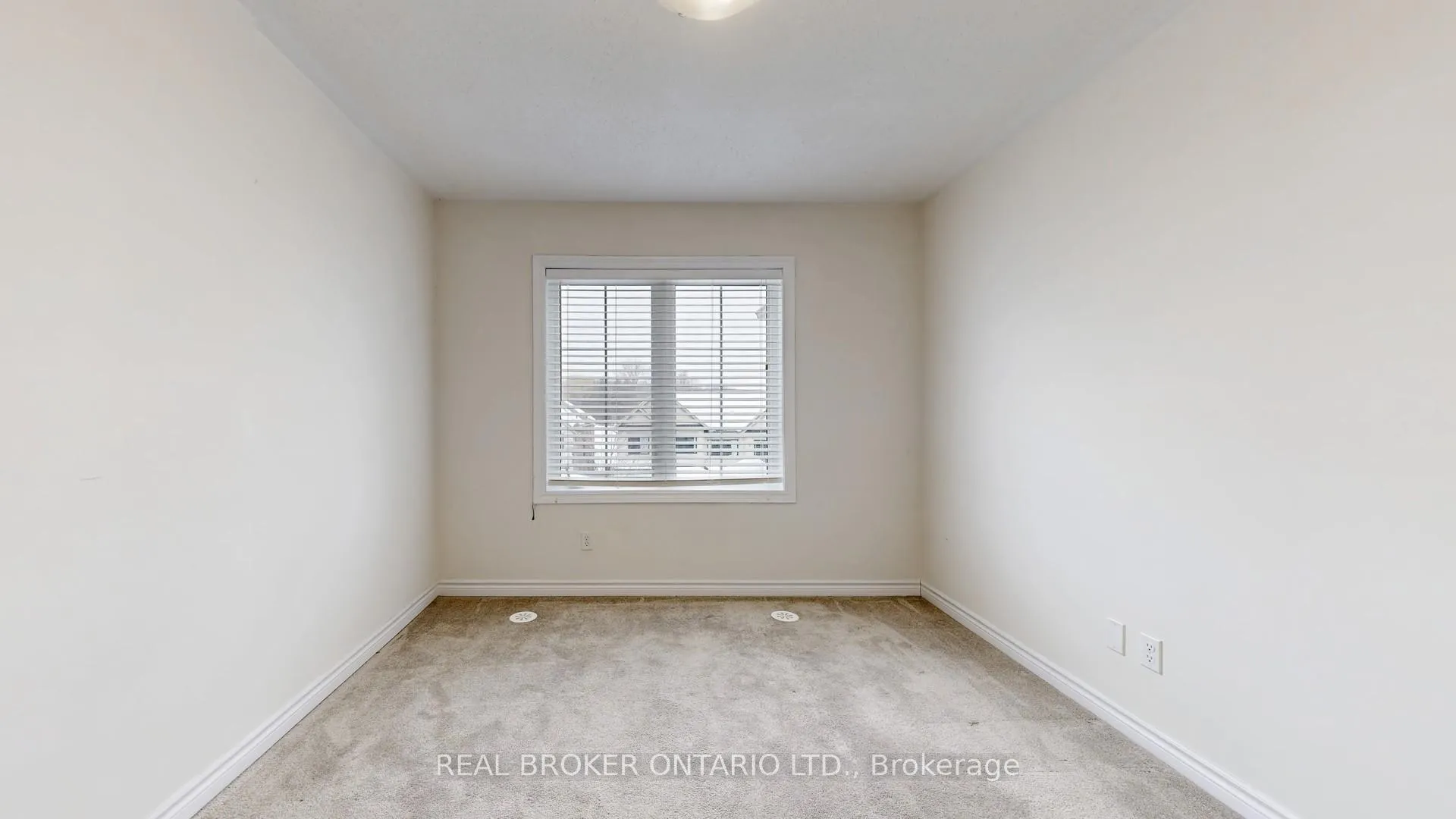 Photo 13 of 17 Blackpool Lane, East Gwillimbury, Queensville — HOMEH