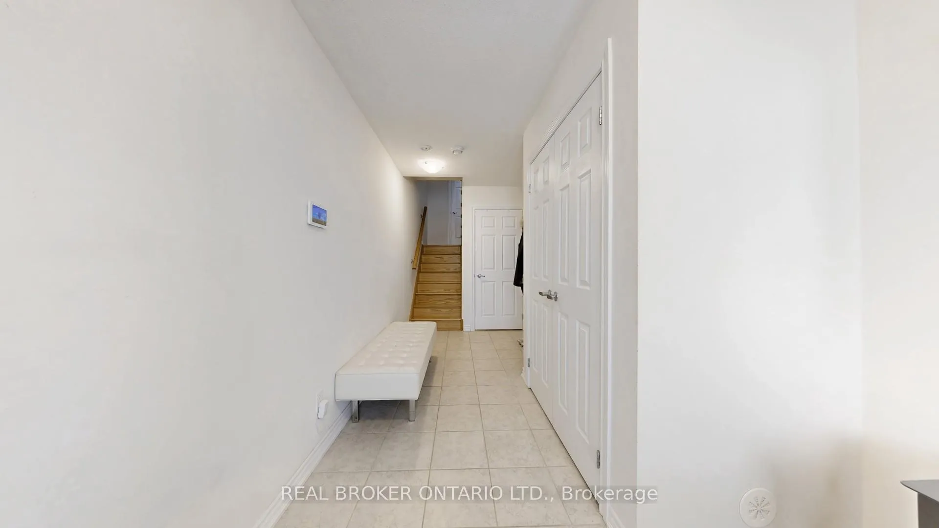 Photo 18 of 17 Blackpool Lane, East Gwillimbury, Queensville — HOMEH