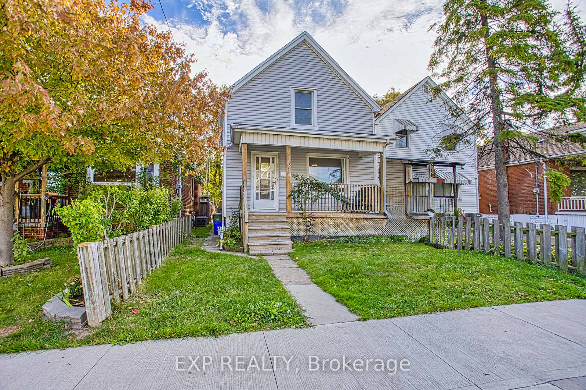 Photo 2 of 118 Garside Avenue N, Hamilton, Homeside — HOMEH