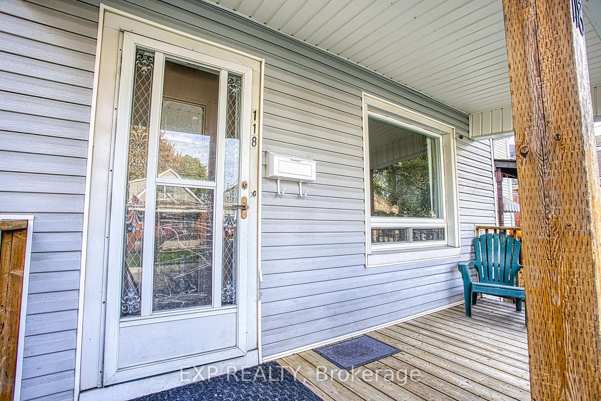 Photo 5 of 118 Garside Avenue N, Hamilton, Homeside — HOMEH