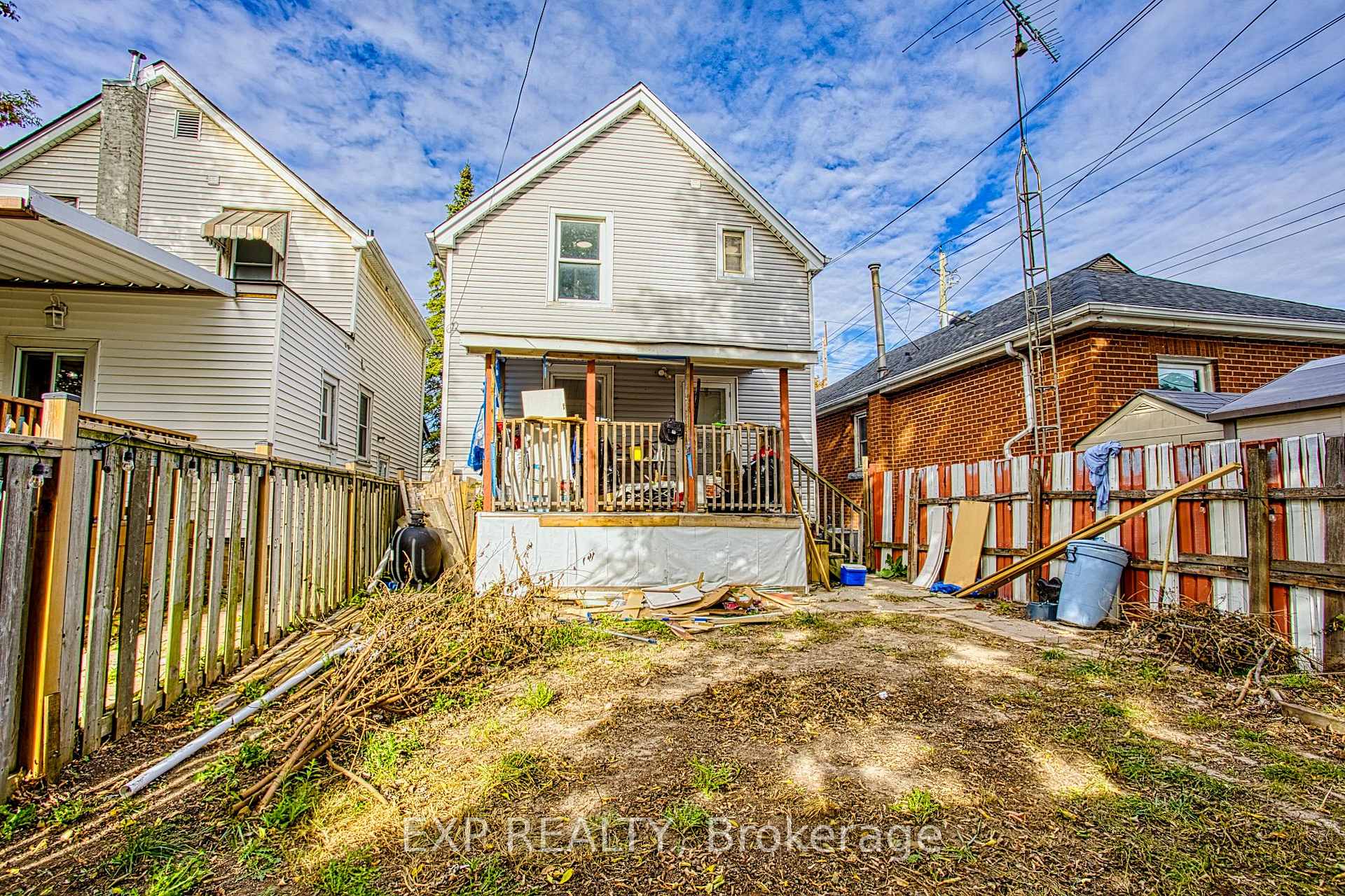 Photo 27 of 118 Garside Avenue N, Hamilton, Homeside — HOMEH