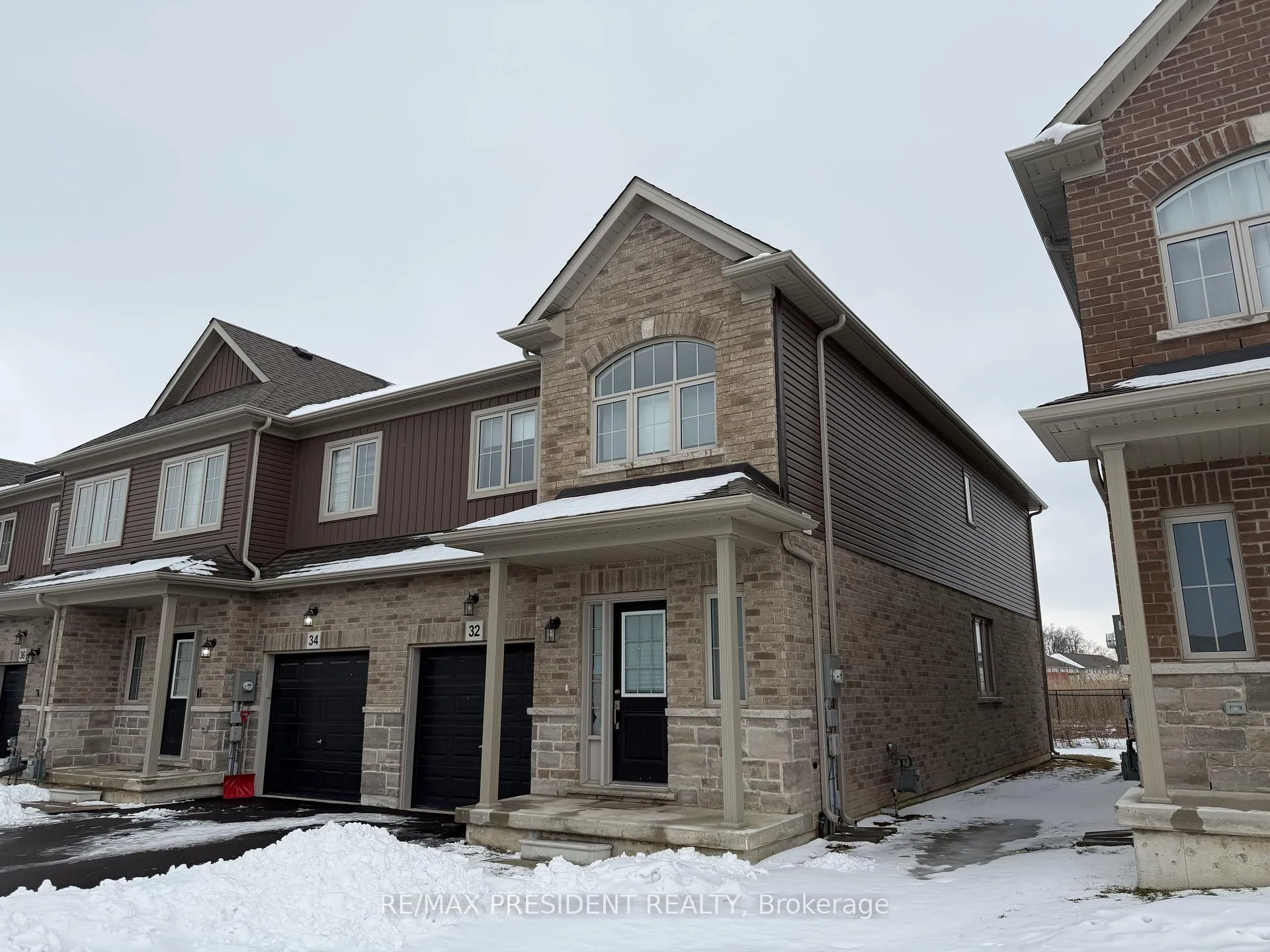 Photo 2 of 32 Zoe Lane, Hamilton, Rural Glanbrook — HOMEH