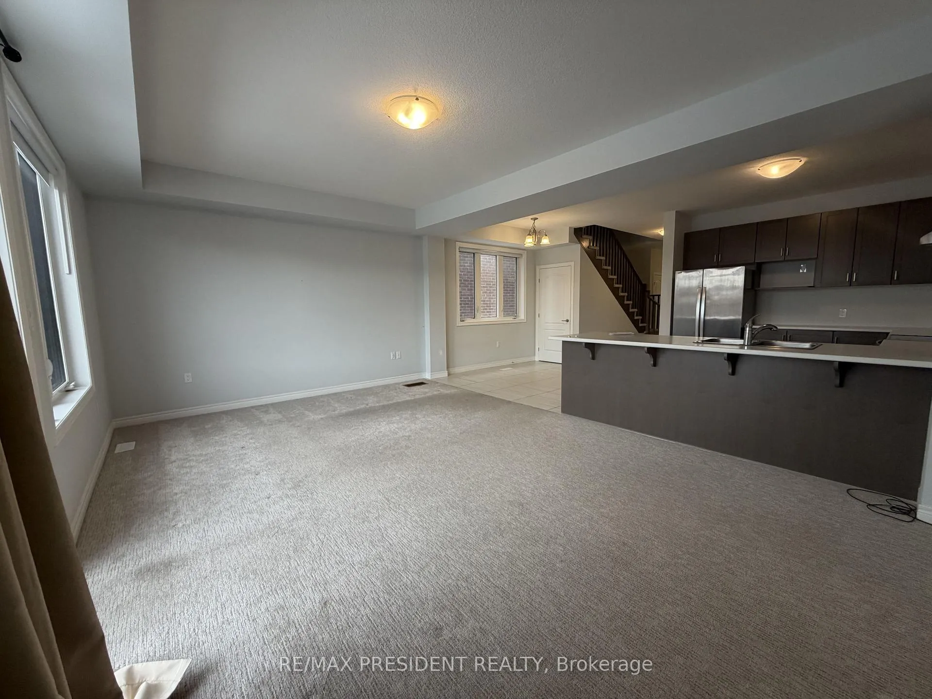 Photo 4 of 32 Zoe Lane, Hamilton, Rural Glanbrook — HOMEH