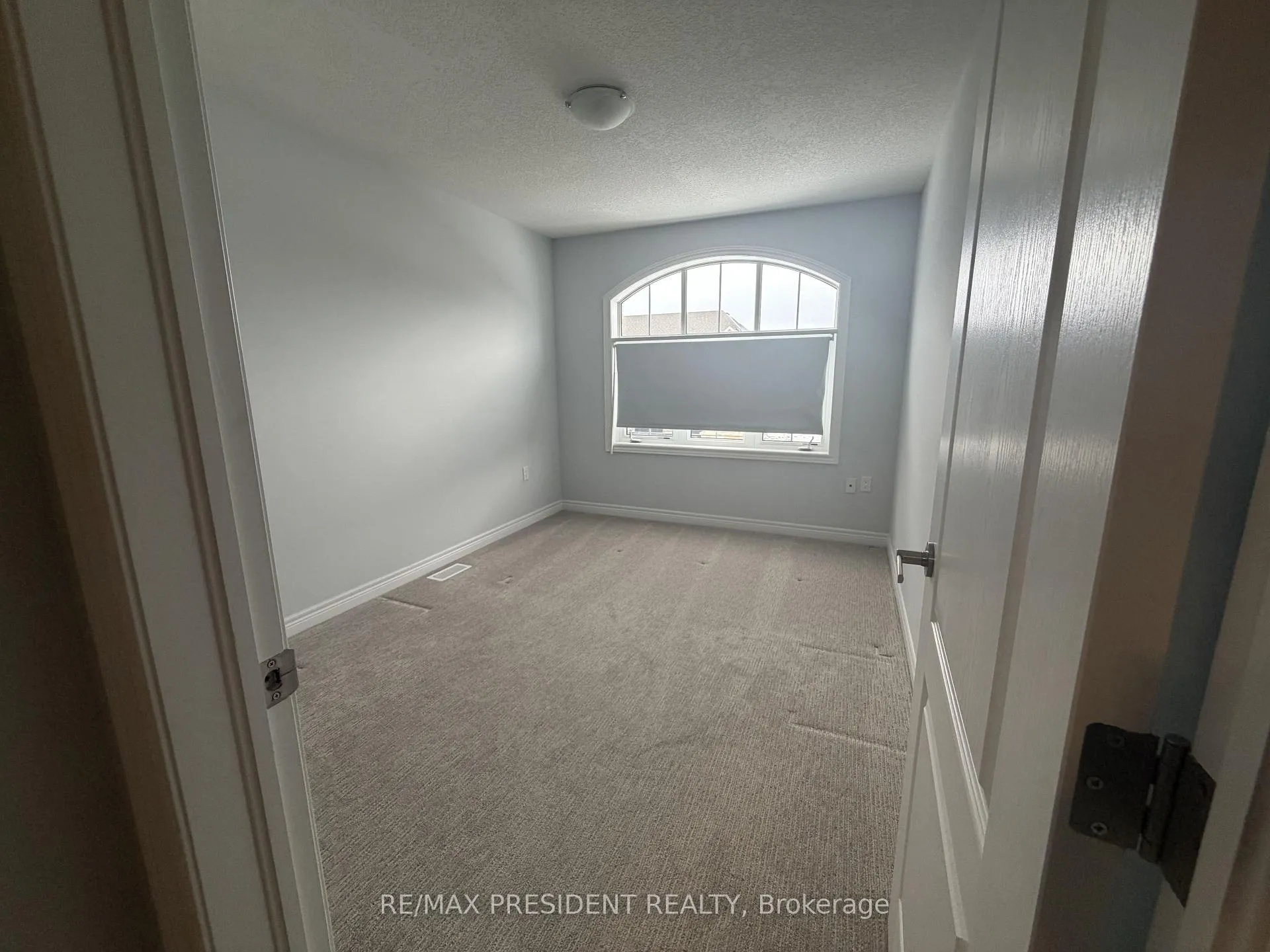 Photo 11 of 32 Zoe Lane, Hamilton, Rural Glanbrook — HOMEH