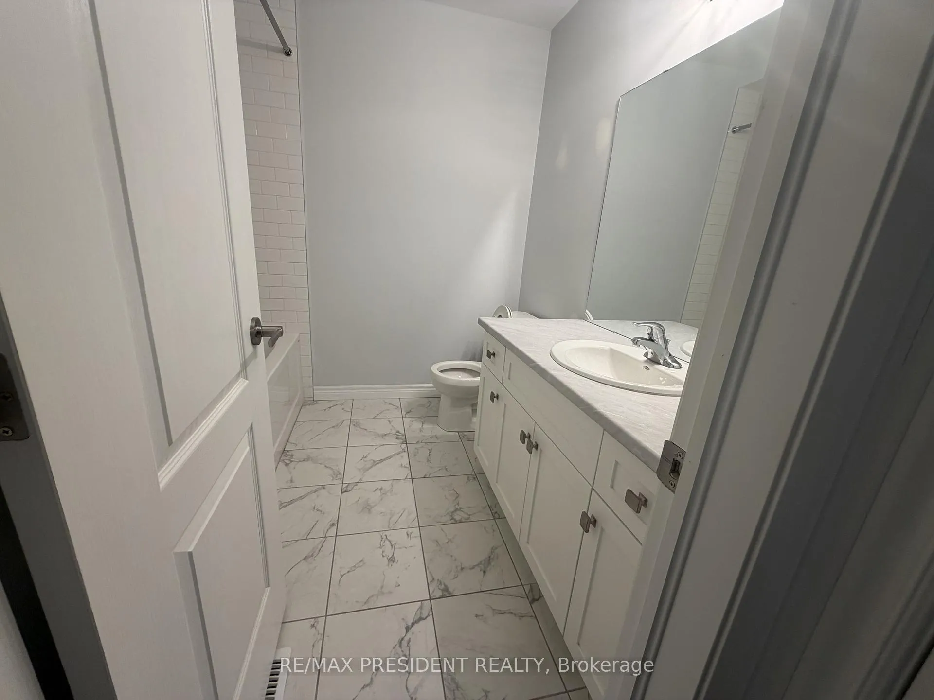 Photo 13 of 32 Zoe Lane, Hamilton, Rural Glanbrook — HOMEH