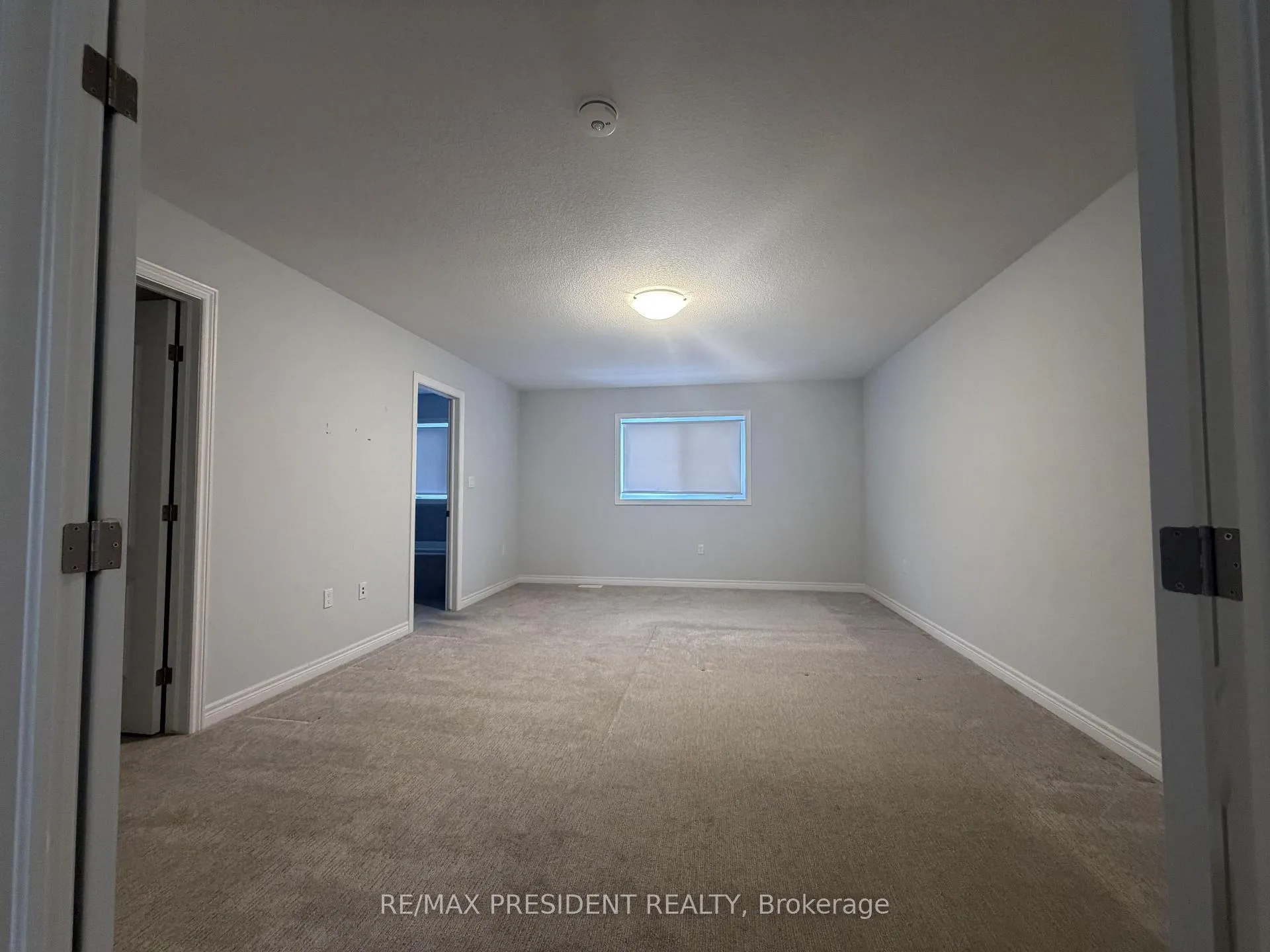 Photo 16 of 32 Zoe Lane, Hamilton, Rural Glanbrook — HOMEH