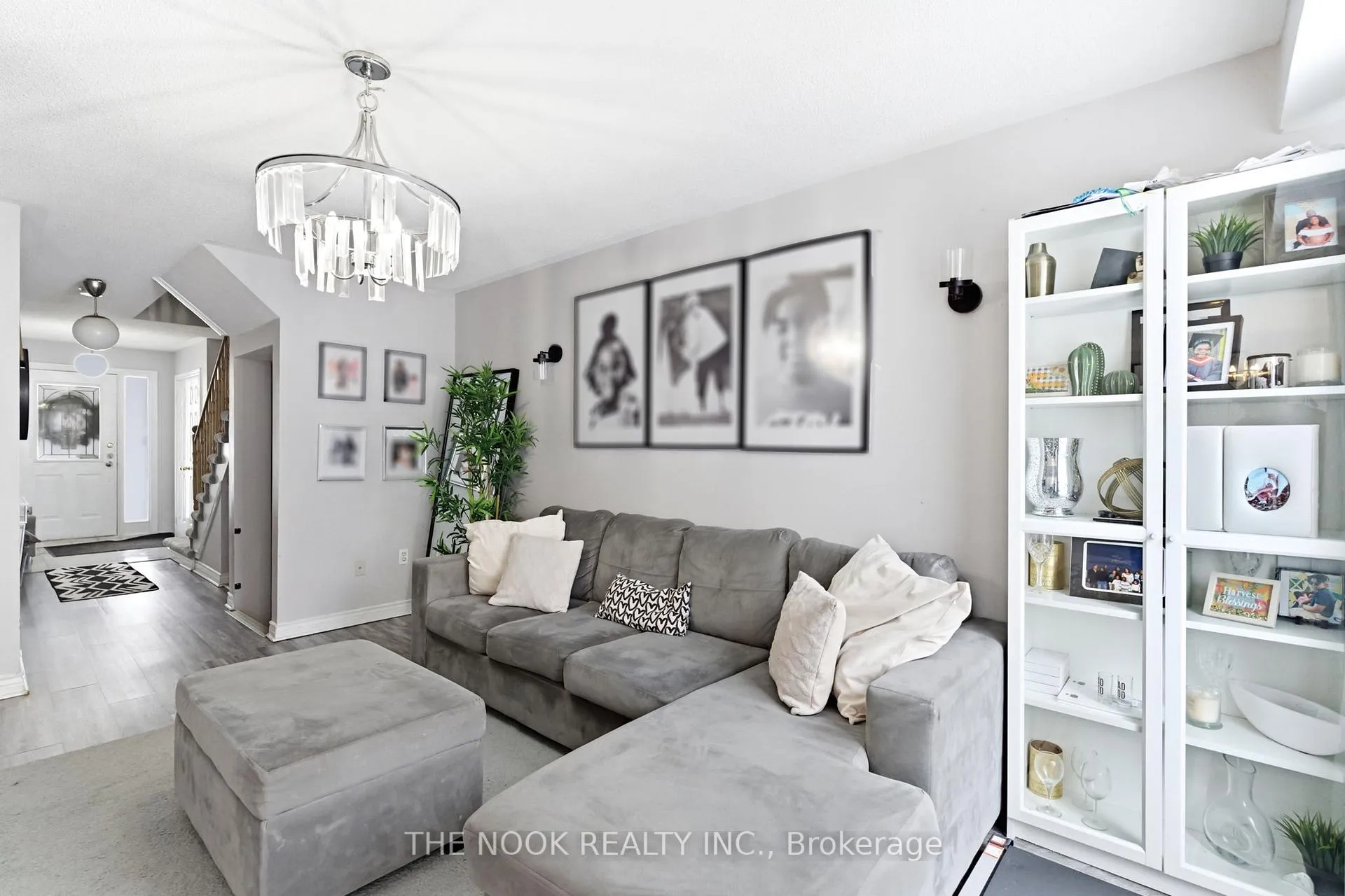 Photo 8 of 119 Brownstone Crescent, Clarington, Courtice — HOMEH