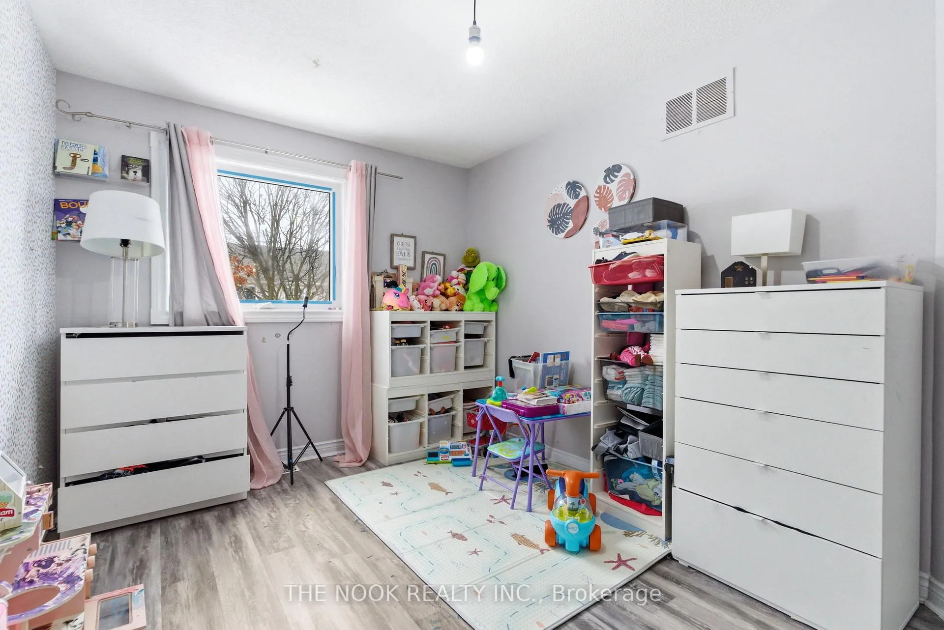 Photo 24 of 119 Brownstone Crescent, Clarington, Courtice — HOMEH
