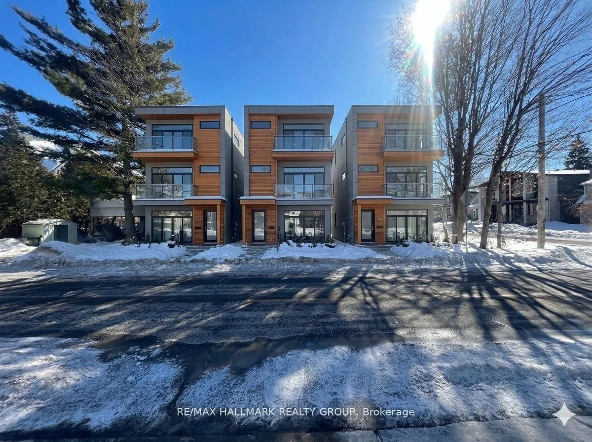 Front of 641 Tweedsmuir Avenue