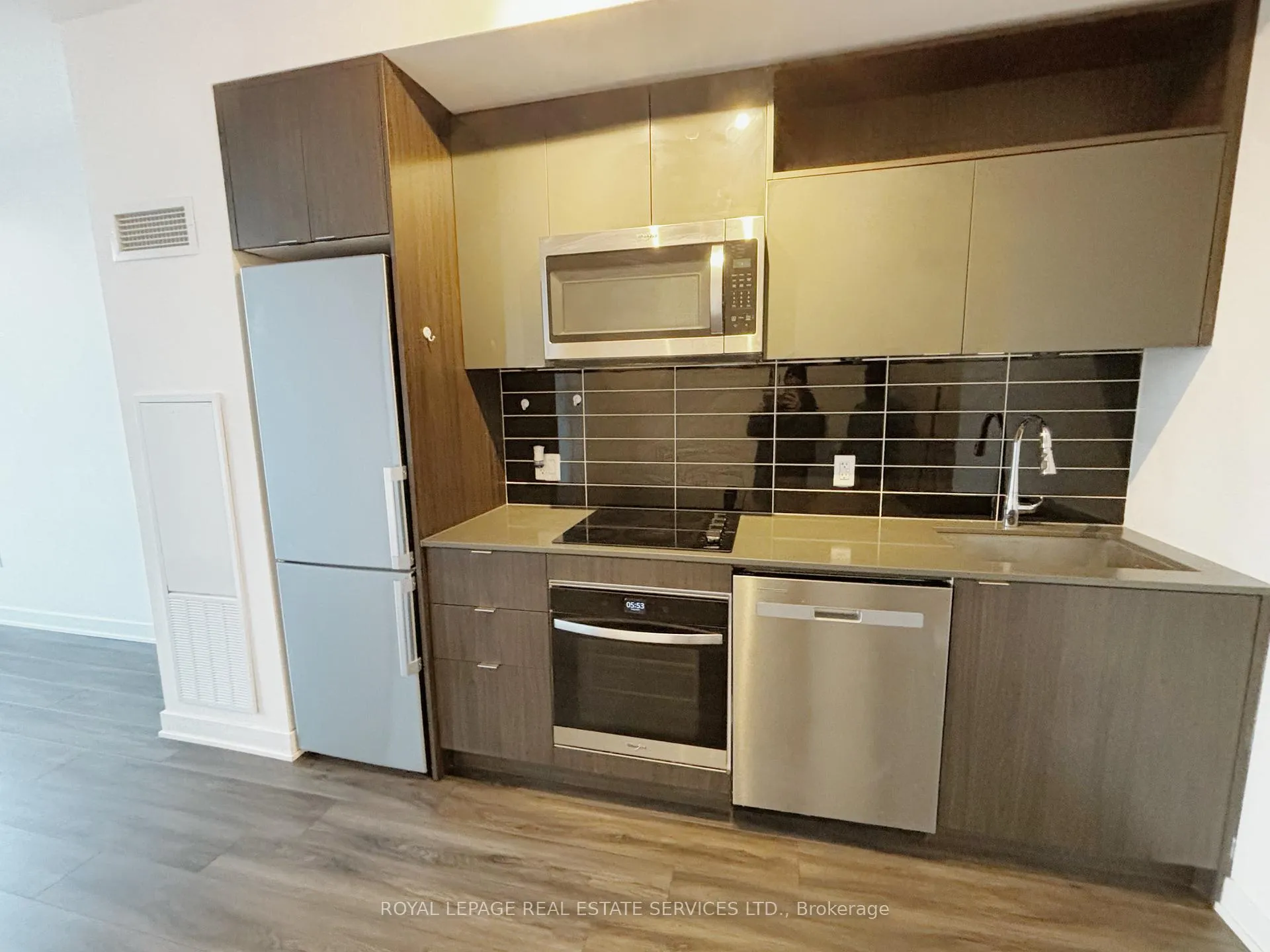Photo 2 of Unit 1903 E, 70 Princess Street E, Toronto, Waterfront Communities — HOMEH