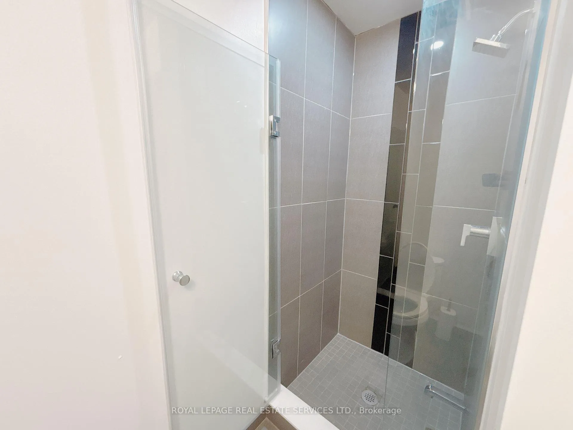 Photo 7 of Unit 1903 E, 70 Princess Street E, Toronto, Waterfront Communities — HOMEH