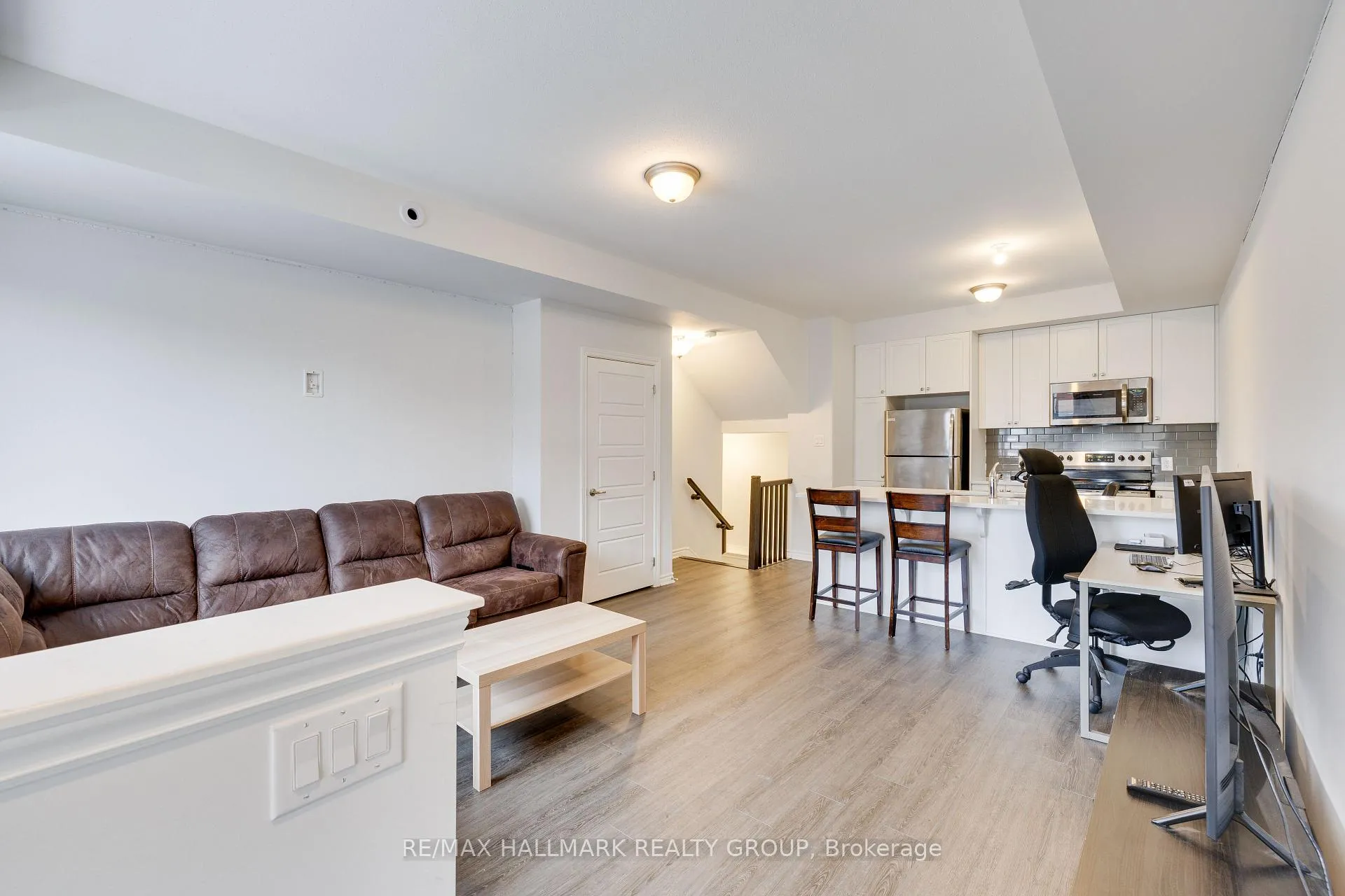 Photo 3 of Unit 98, 637 Makwa Private, Ottawa, CFB Rockcliffe and Area — HOMEH